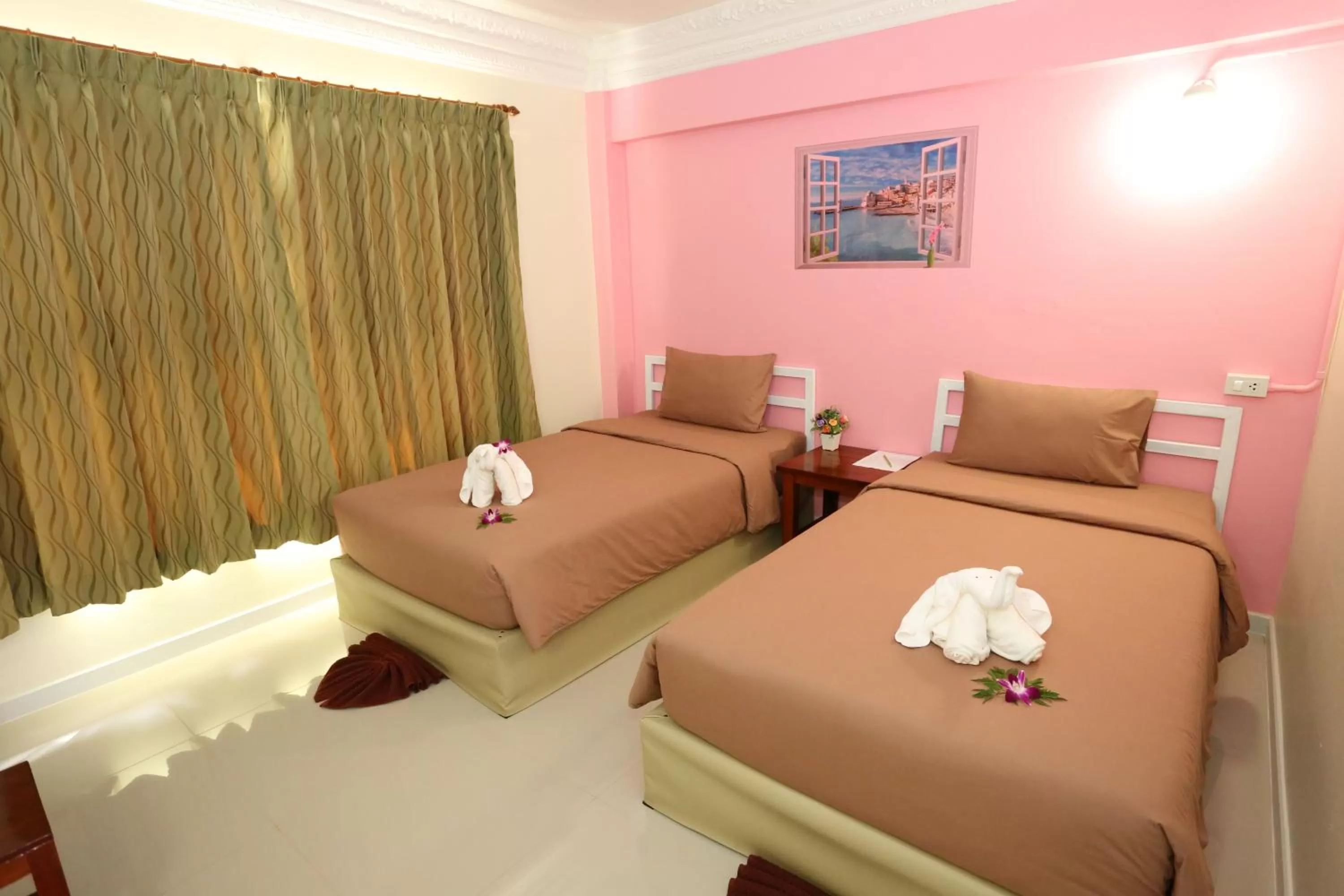 Photo of the whole room, Bed in Anchalee Resort
