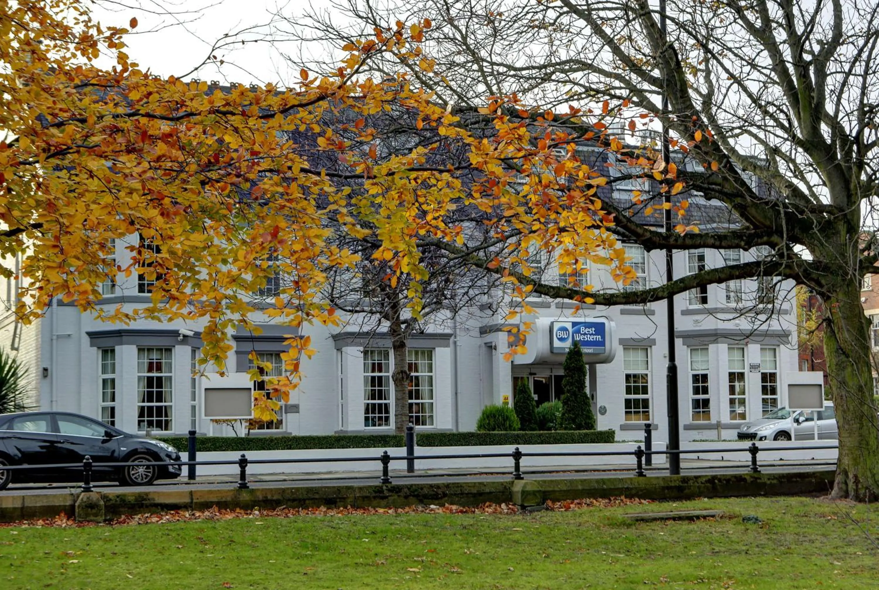 Property building in Best Western New Kent Hotel