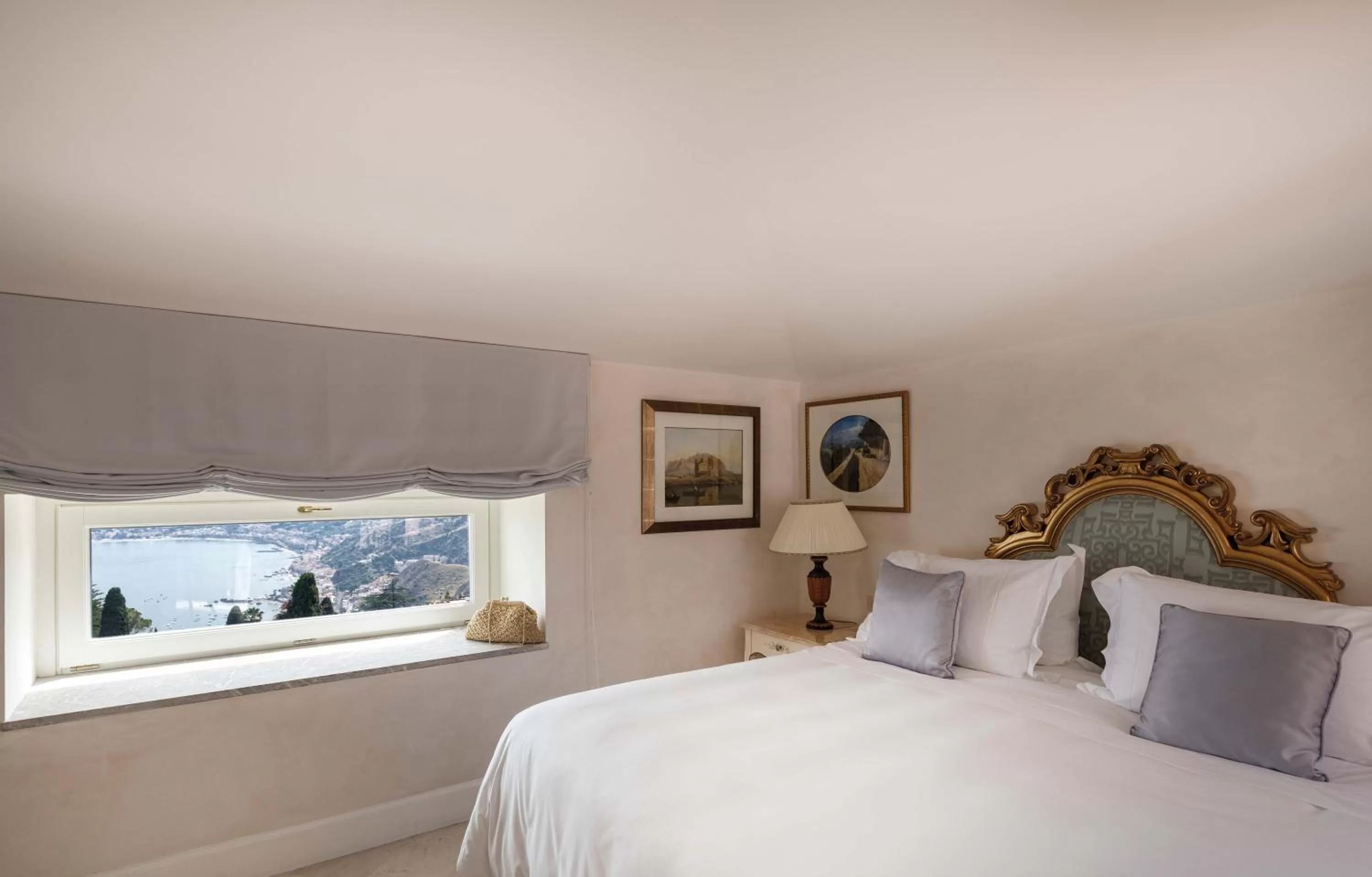 Bedroom, Bed in Grand Hotel Timeo, A Belmond Hotel, Taormina