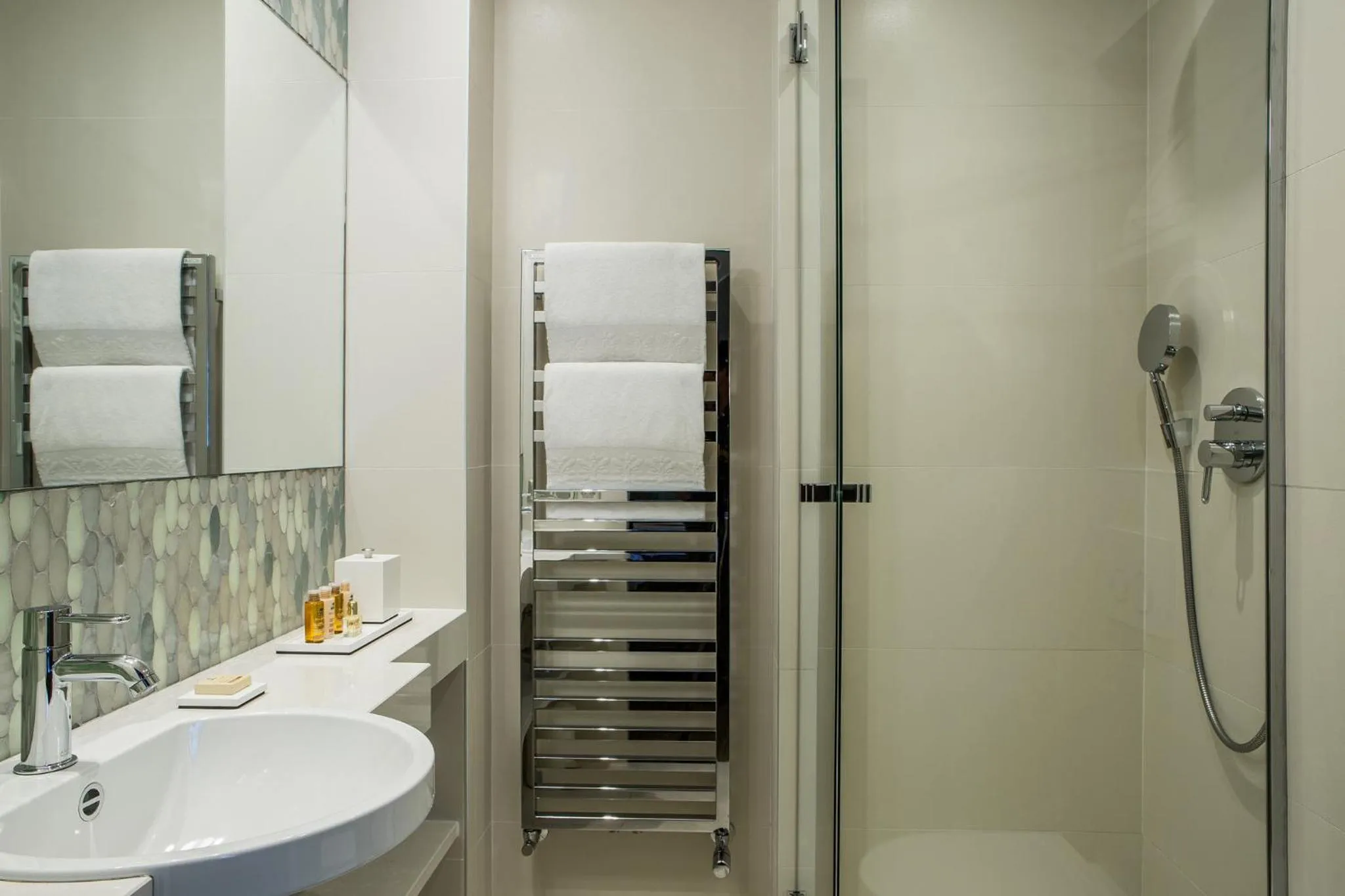 Bathroom in Hôtel des Saints Pères - Esprit de France