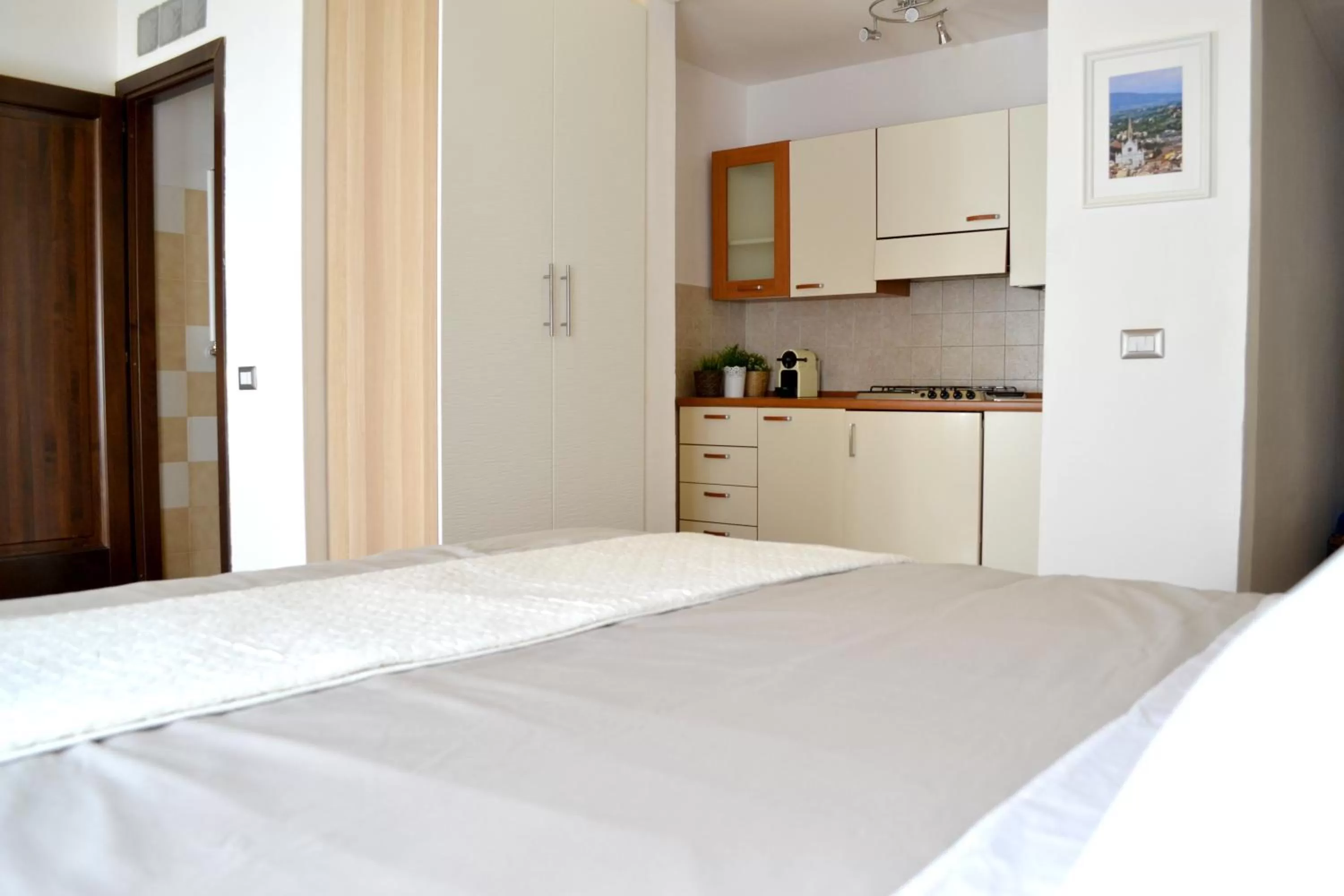 Kitchen or kitchenette, Bed in Domus Duomo