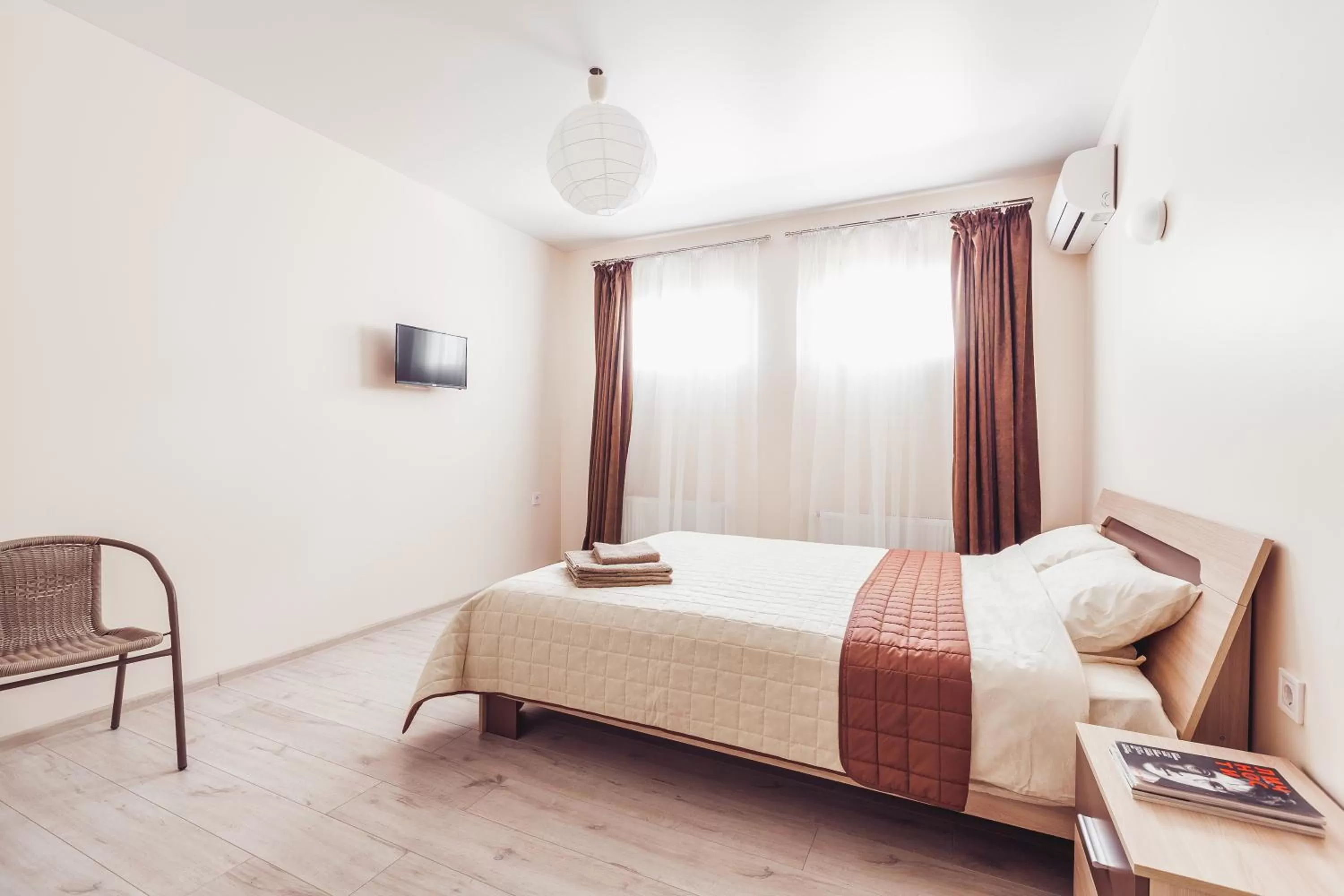 Bed in Apartments near Deribasovskaya