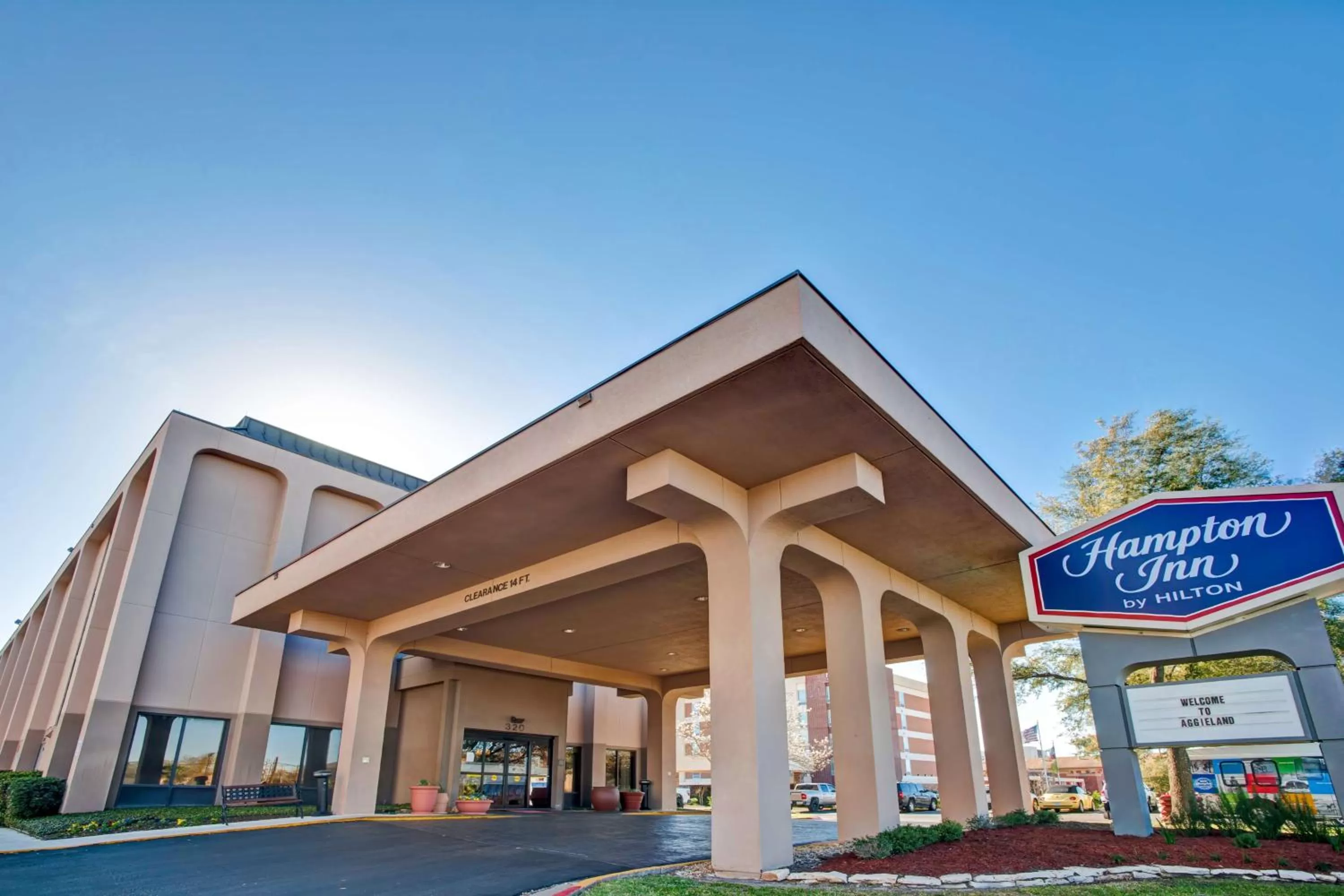 Property building in Hampton Inn College Station-Near Texas A&M University