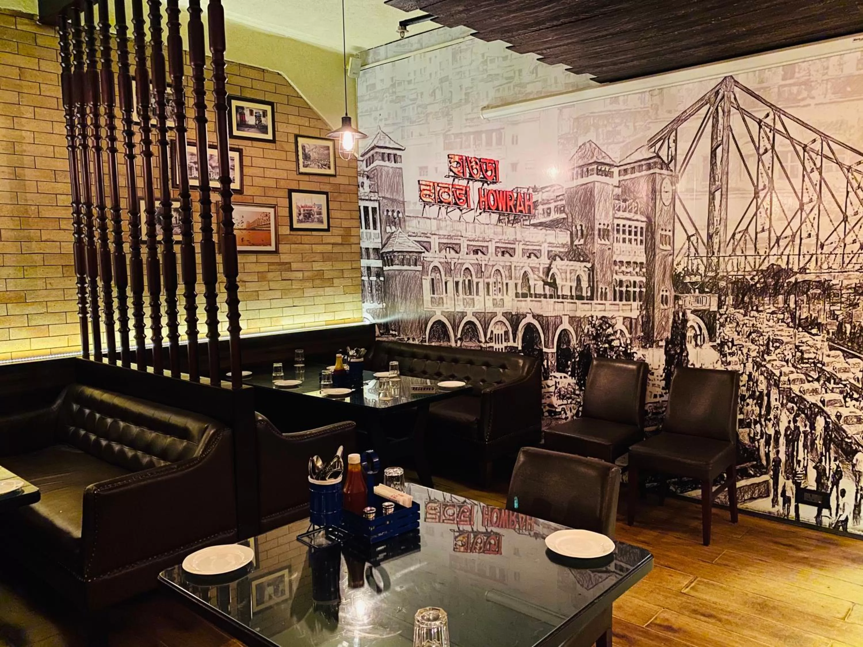 Restaurant/places to eat in Saluja Residency