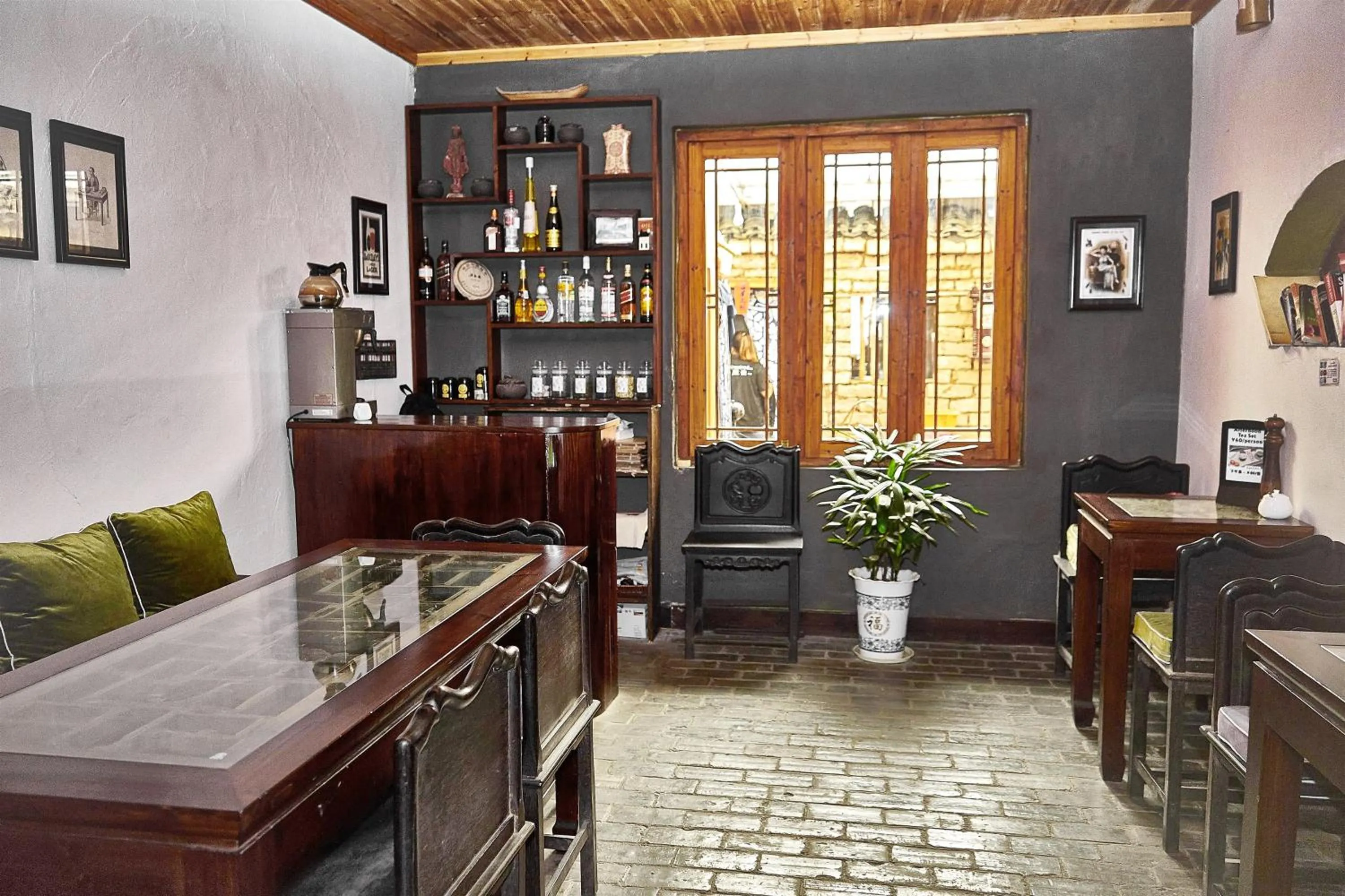 Restaurant/places to eat in Yangshuo Village Inn Boutique Hotel