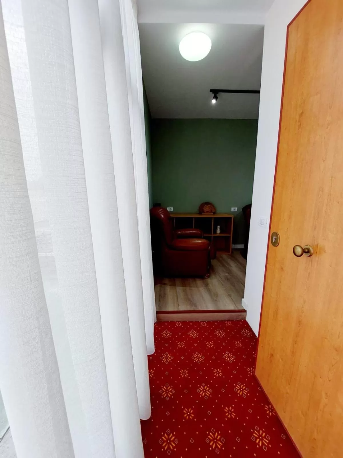 wardrobe in Signature Idea hotel