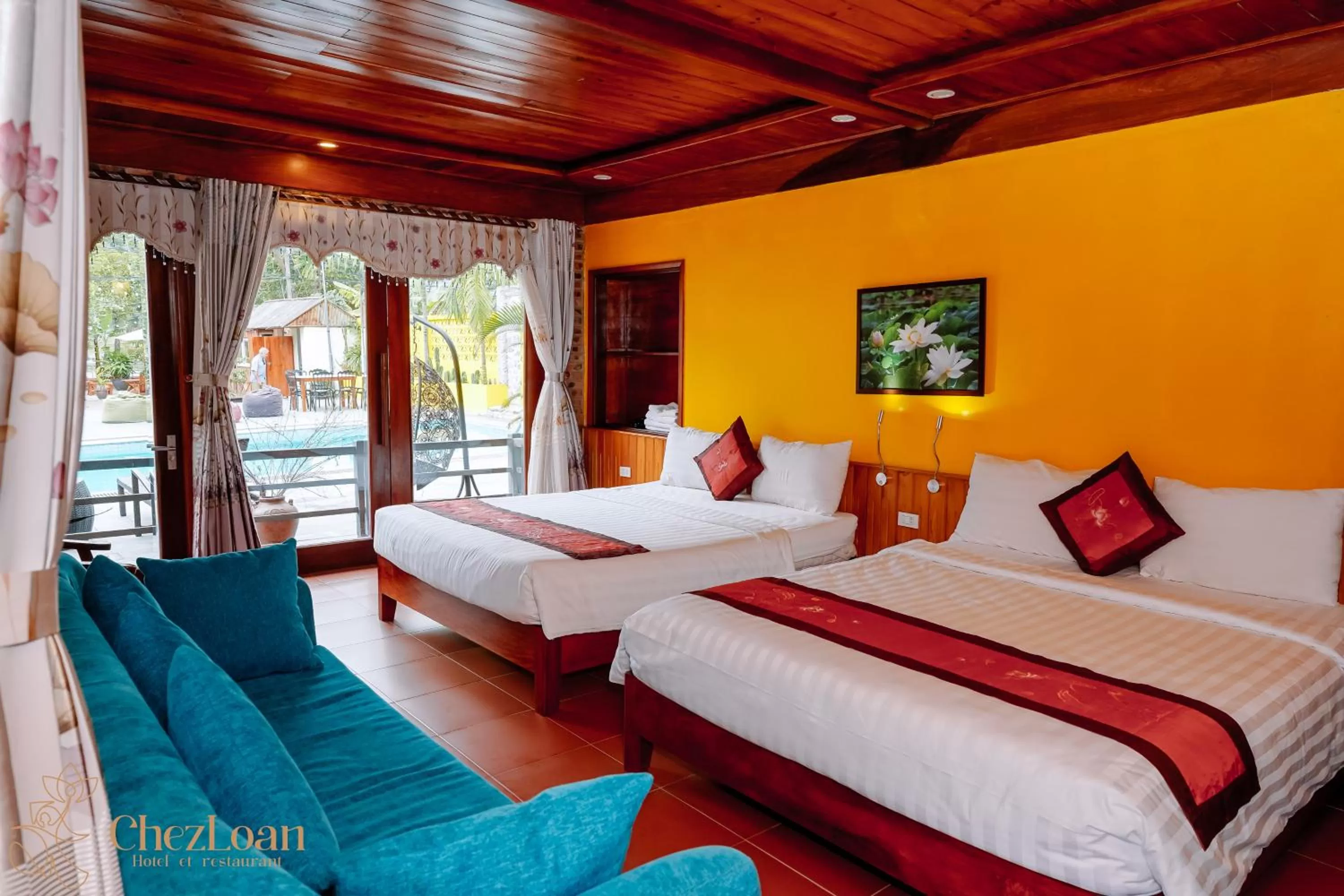 Bed in Chez Loan Hotel