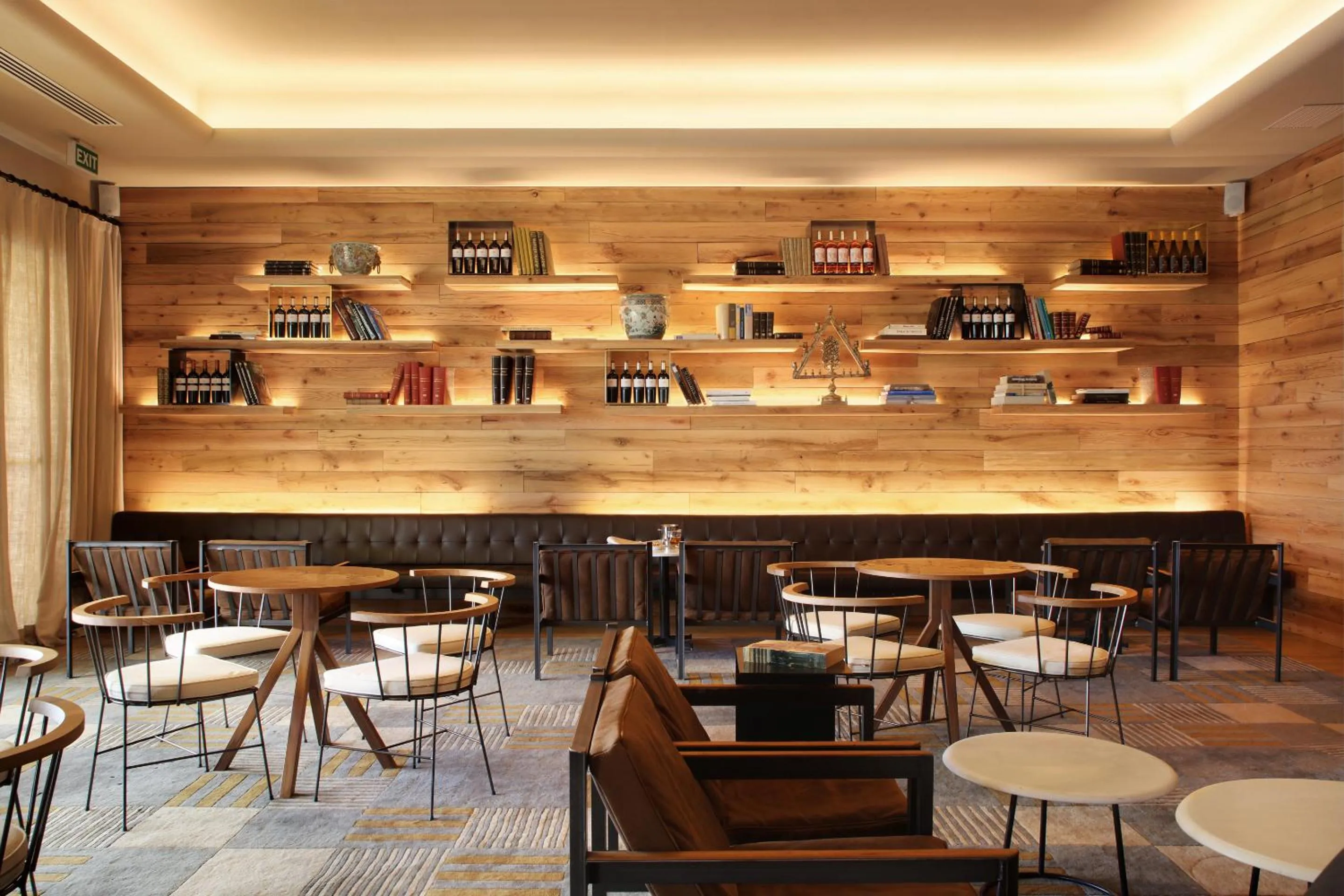 Lounge or bar in Hotel Peralada Wine Spa & Golf