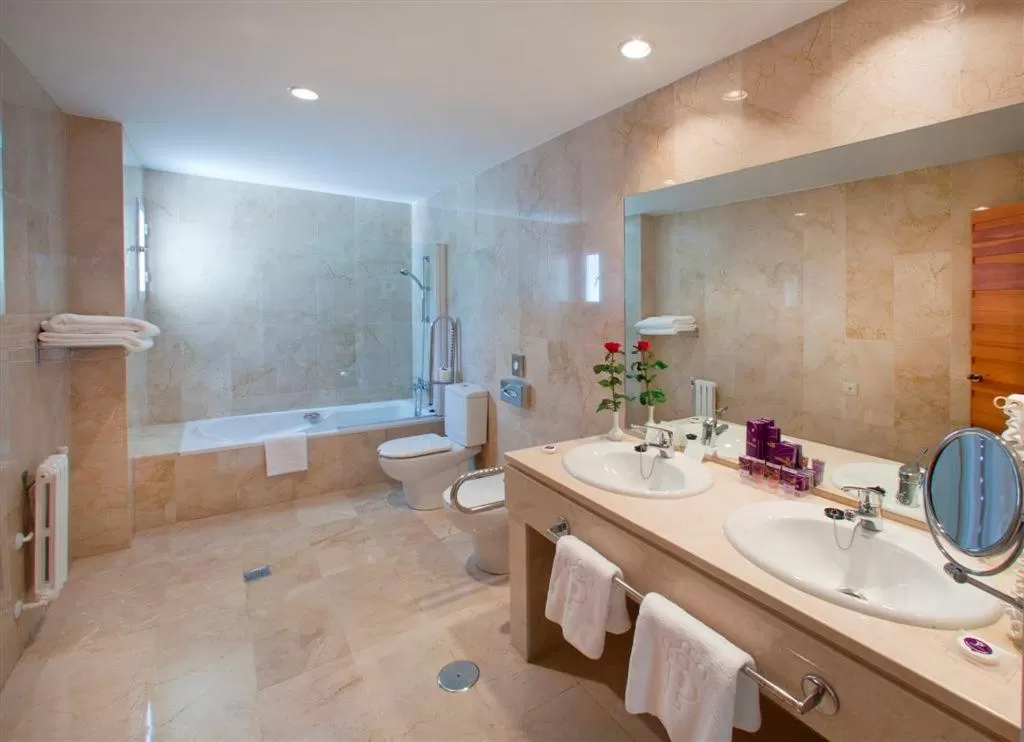 Toilet in Parador de Ayamonte