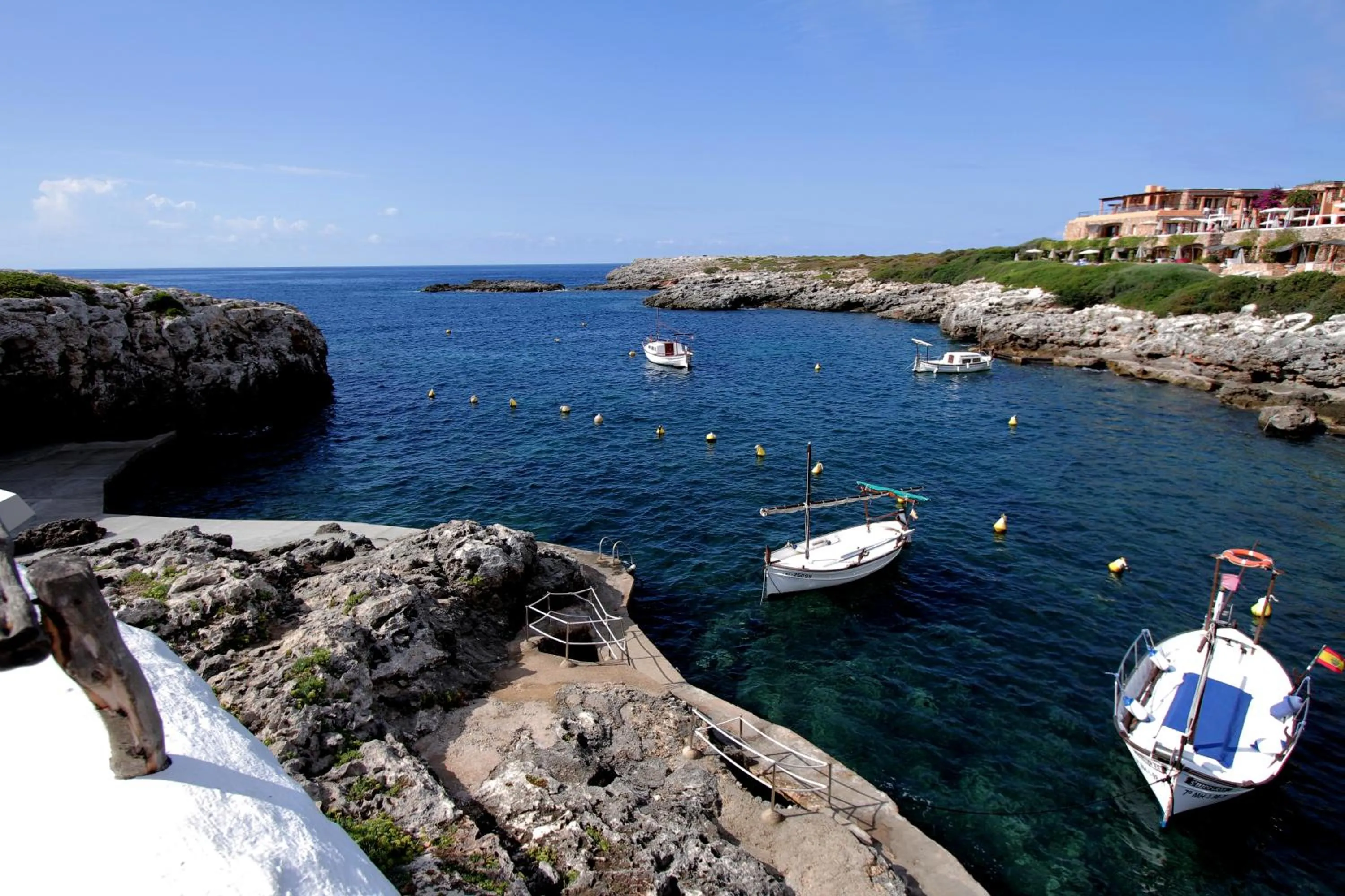 Beach in Binivell Park - 30º apartments