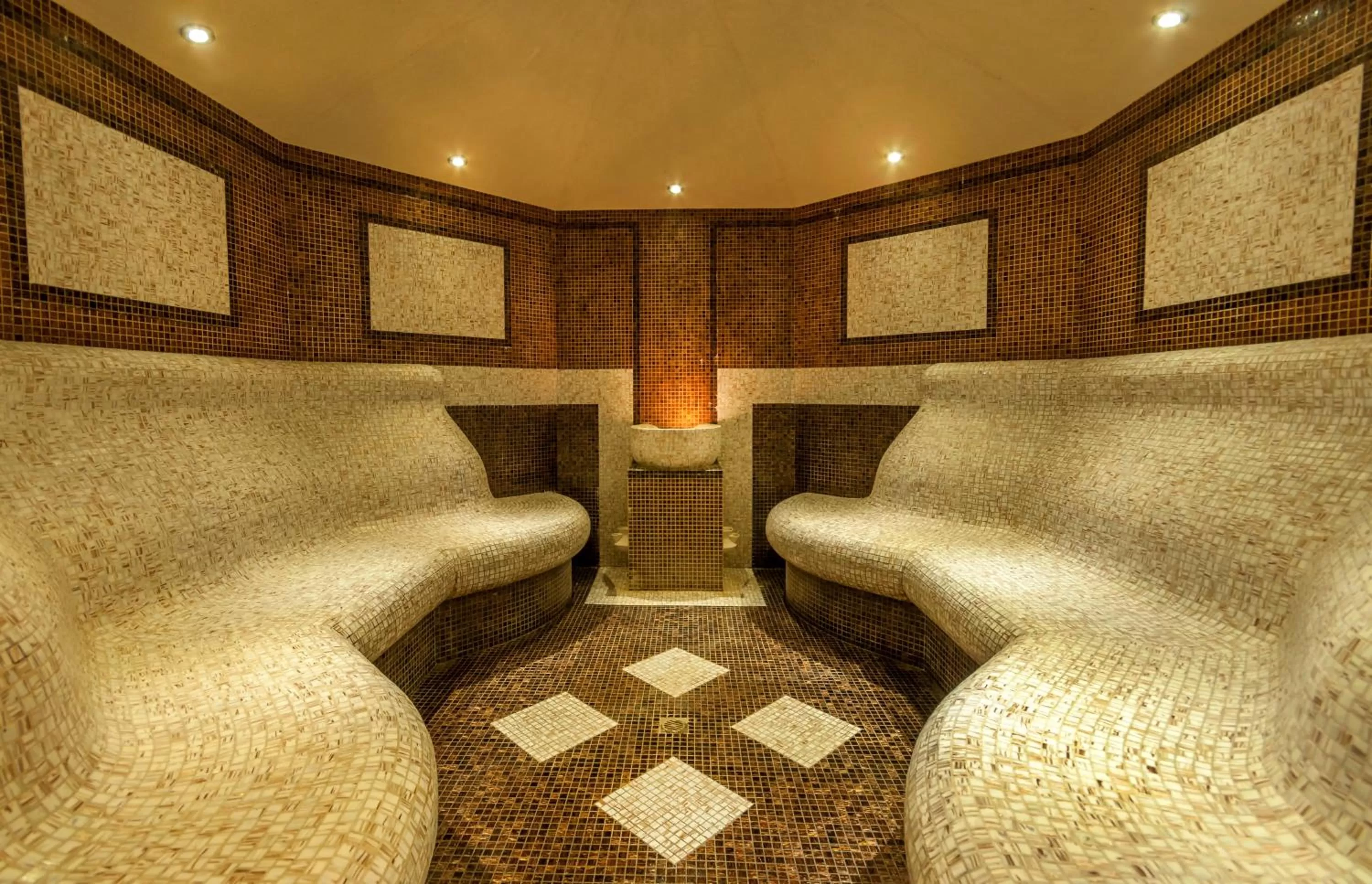 Steam room in Grand Royale Apartment Complex & Spa