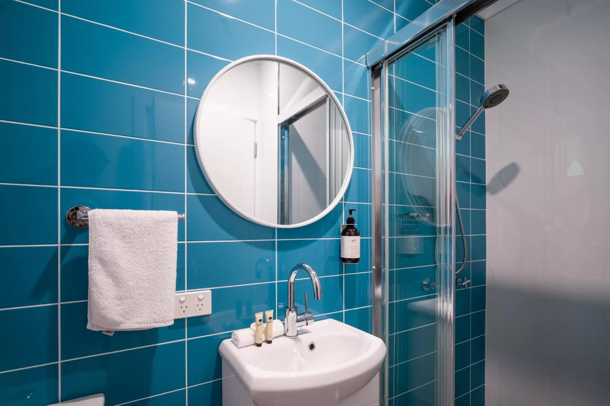 Bathroom in The Cubana Ballina