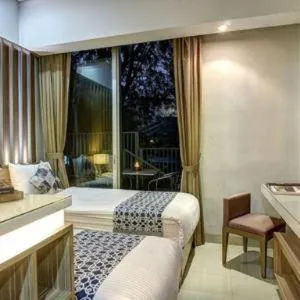 Bed in Sampit Residence Managed by FLAT06