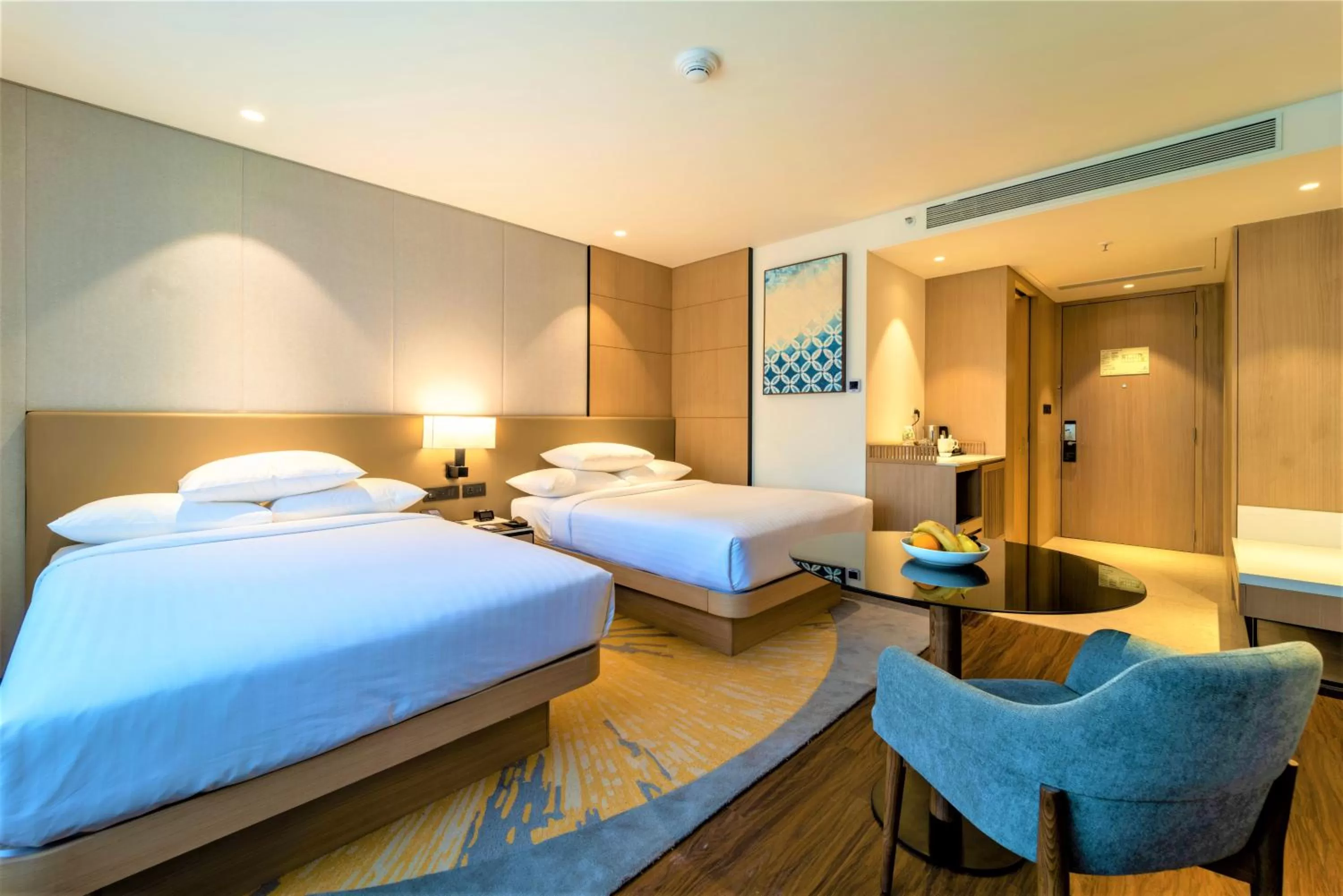 Bedroom, Bed in Courtyard by Marriott Vadodara