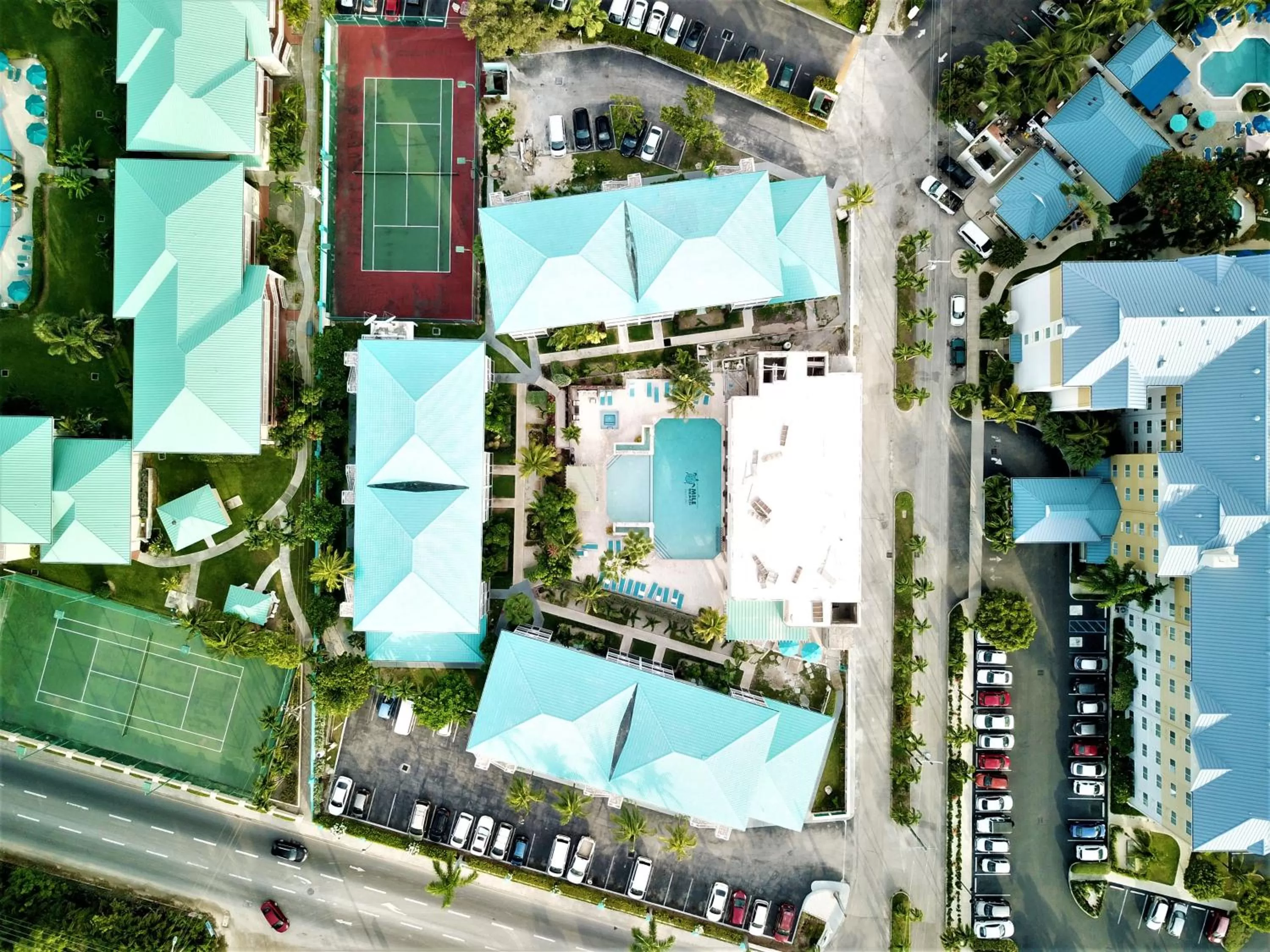 Property building in Seven Mile Beach Resort