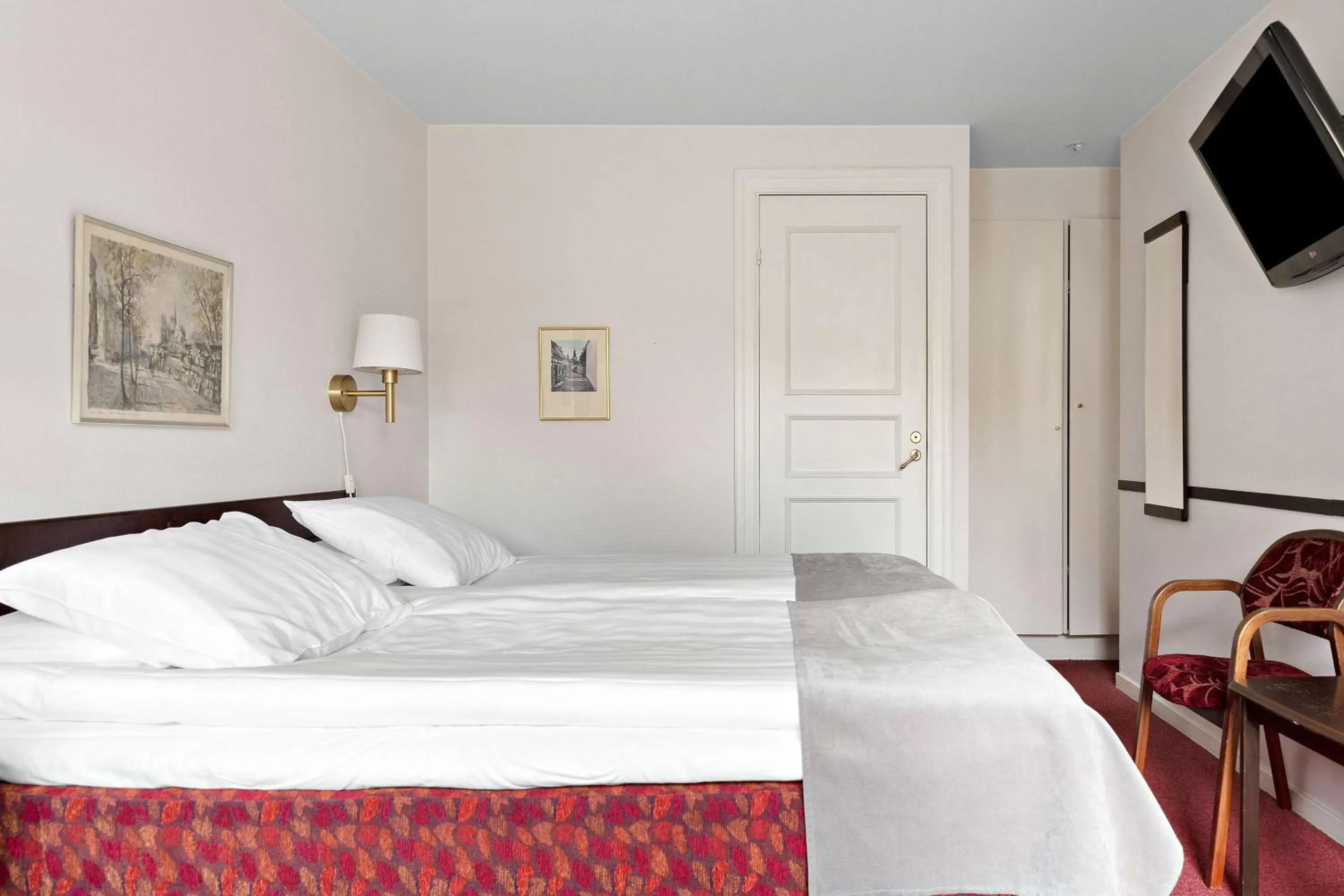 Bedroom, Bed in Best Western Strand Hotel