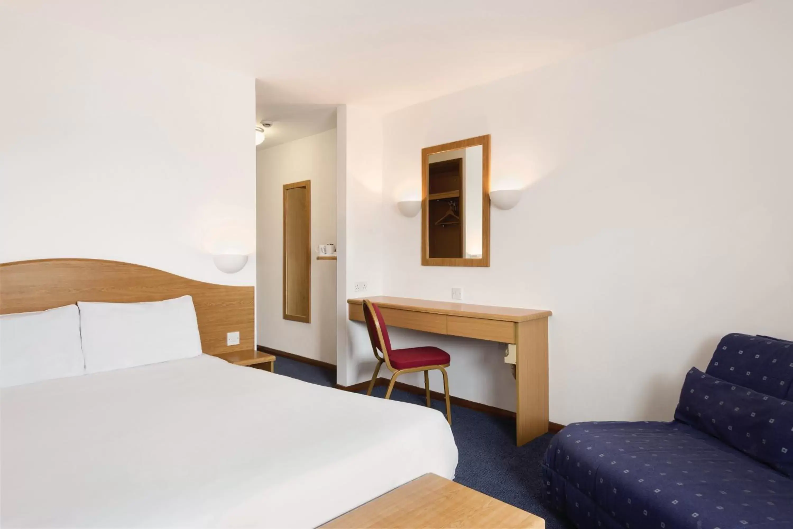 Double Room in Days Inn by Wyndham Telford Ironbridge Double Room in Days Inn by Wyndham Telford Ironbridge