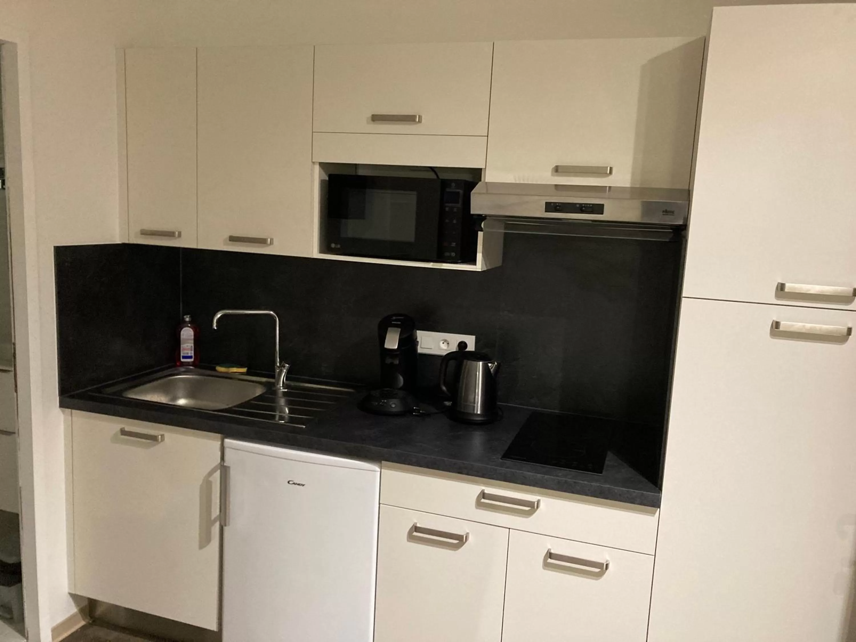 Kitchen or kitchenette in Apparts Confort 87