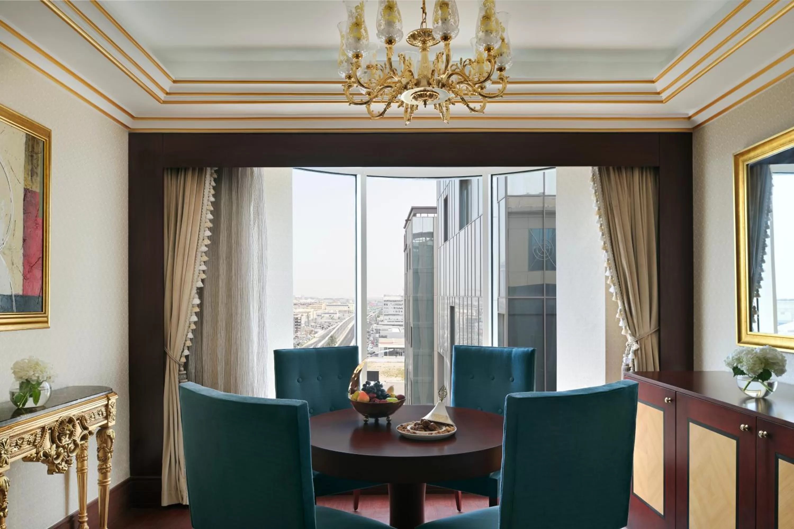 Dining area in Mövenpick Hotel City Star Jeddah