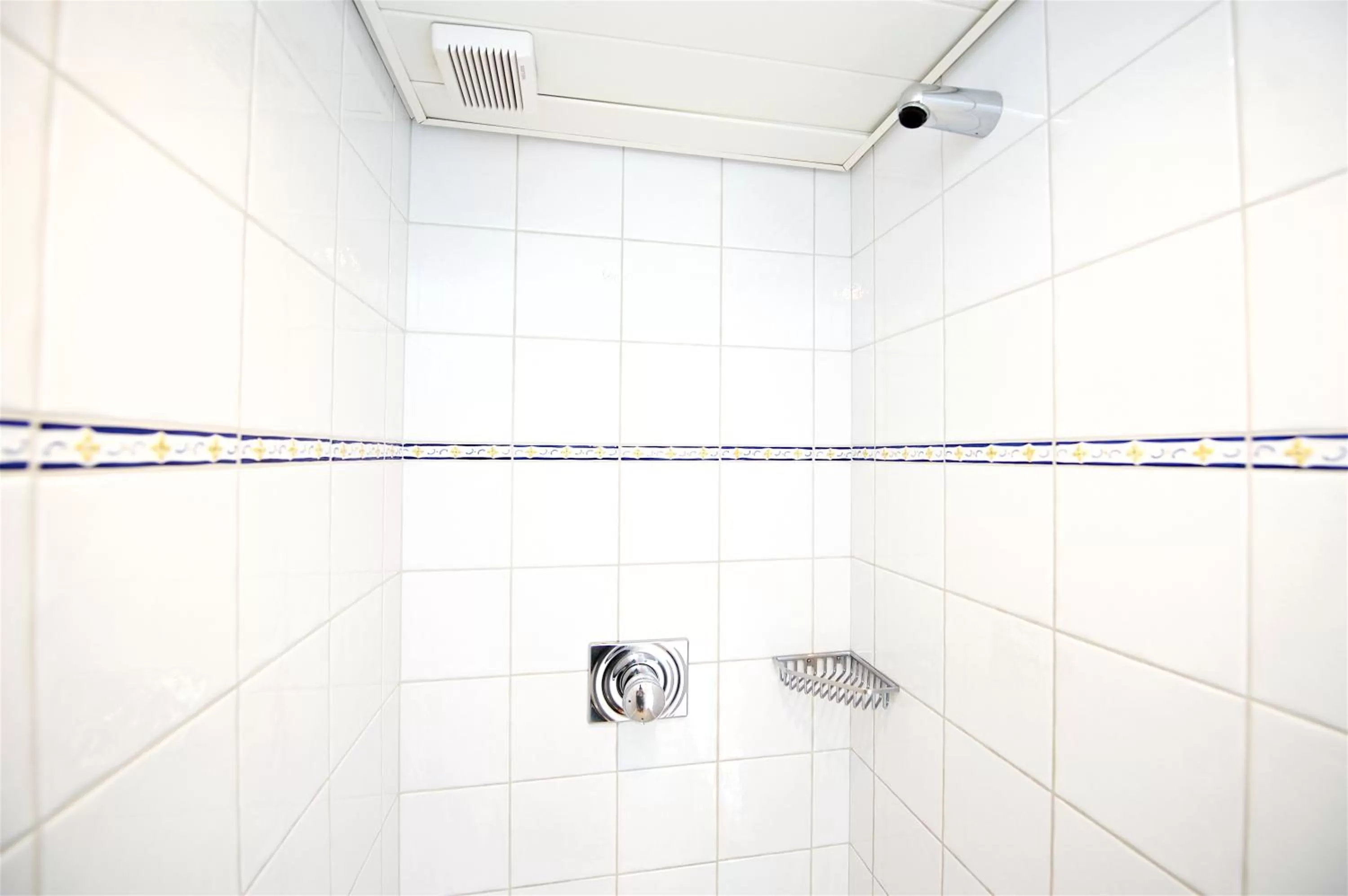 Bed in Mixed Premium Dormitory Room in Hotel Bahnhof