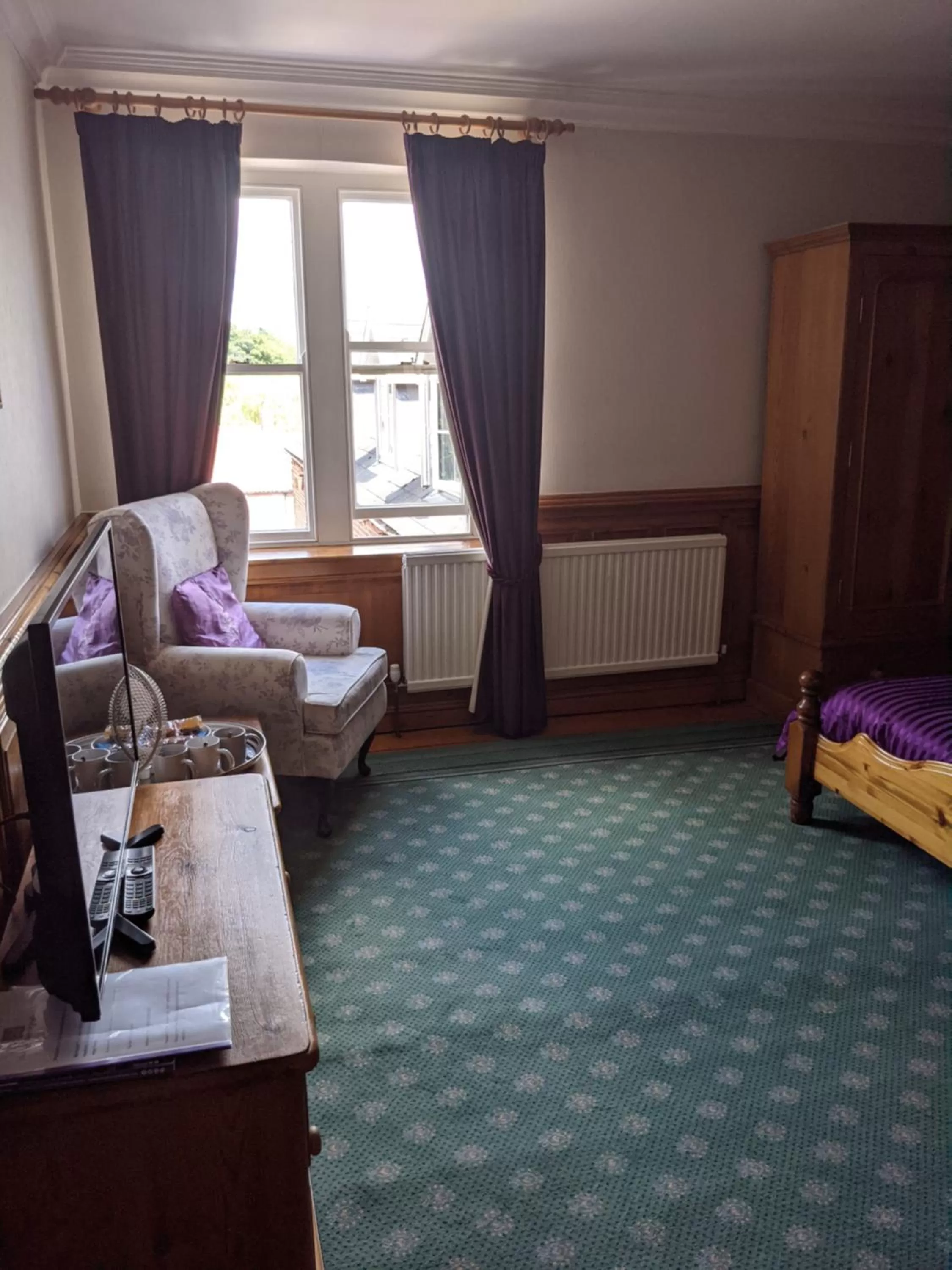 Bed in The Londesborough Arms bar with en-suite rooms