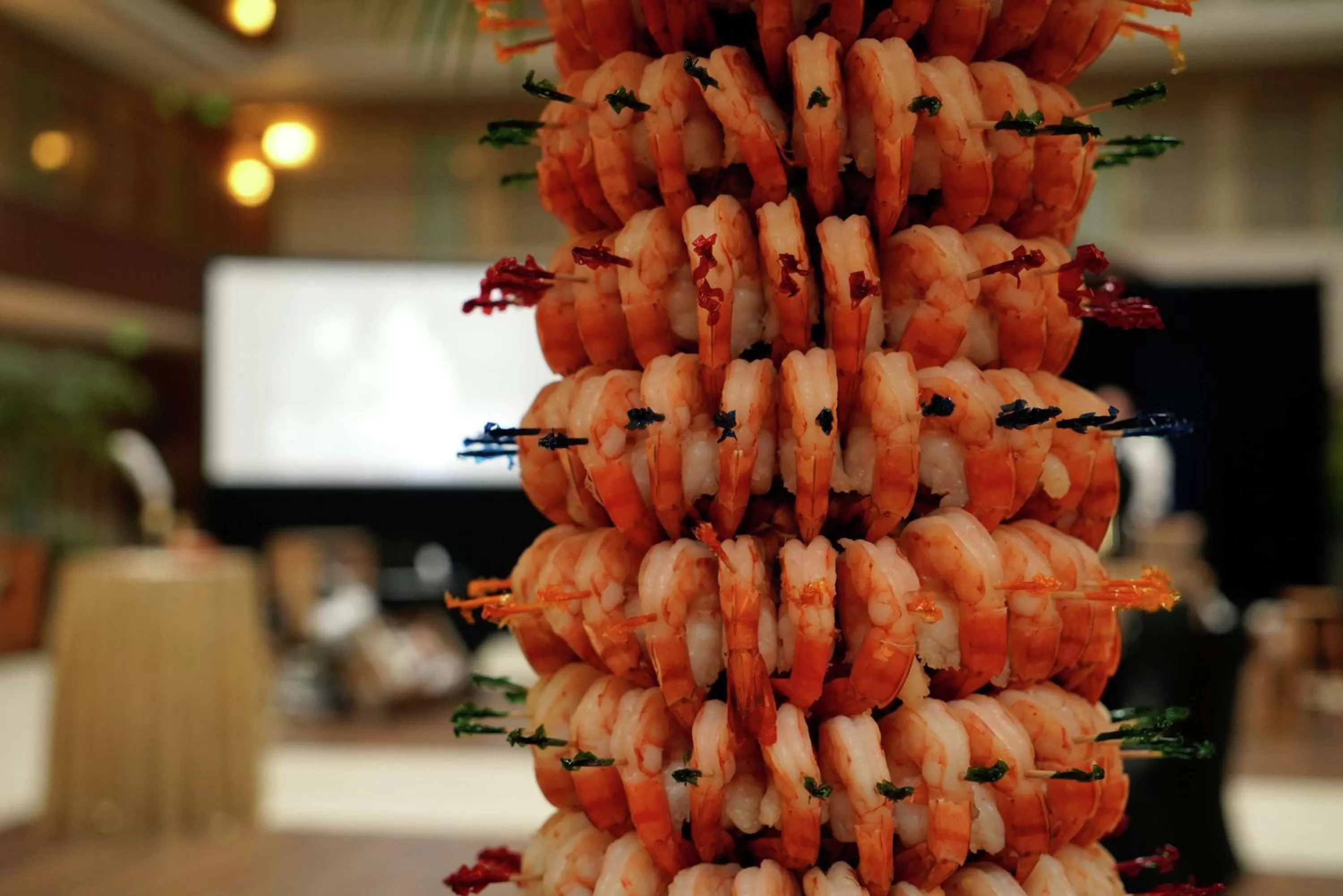 Dining area in Embassy Suites by Hilton Seattle North Lynnwood