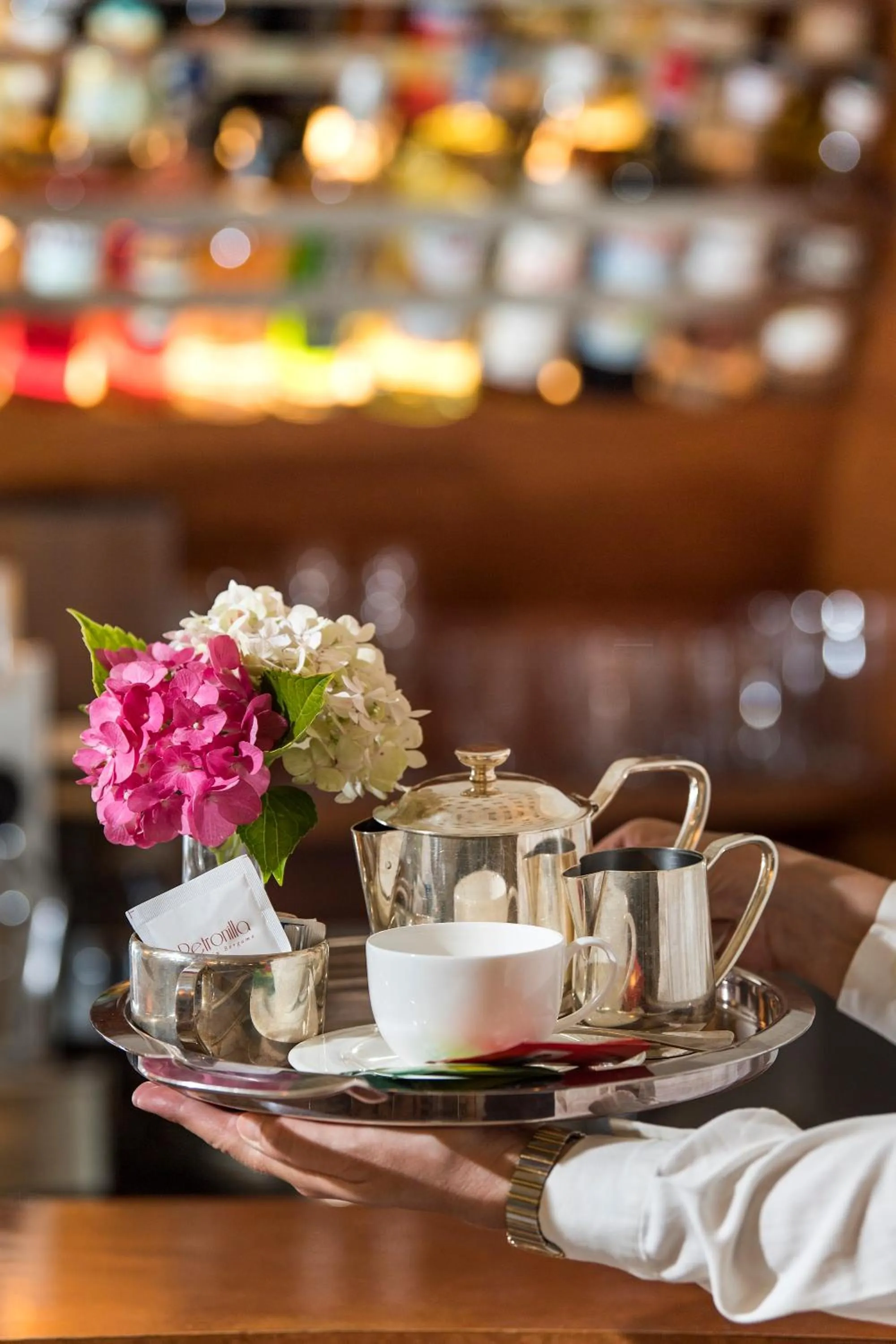 Lounge or bar in Petronilla - Hotel In Bergamo