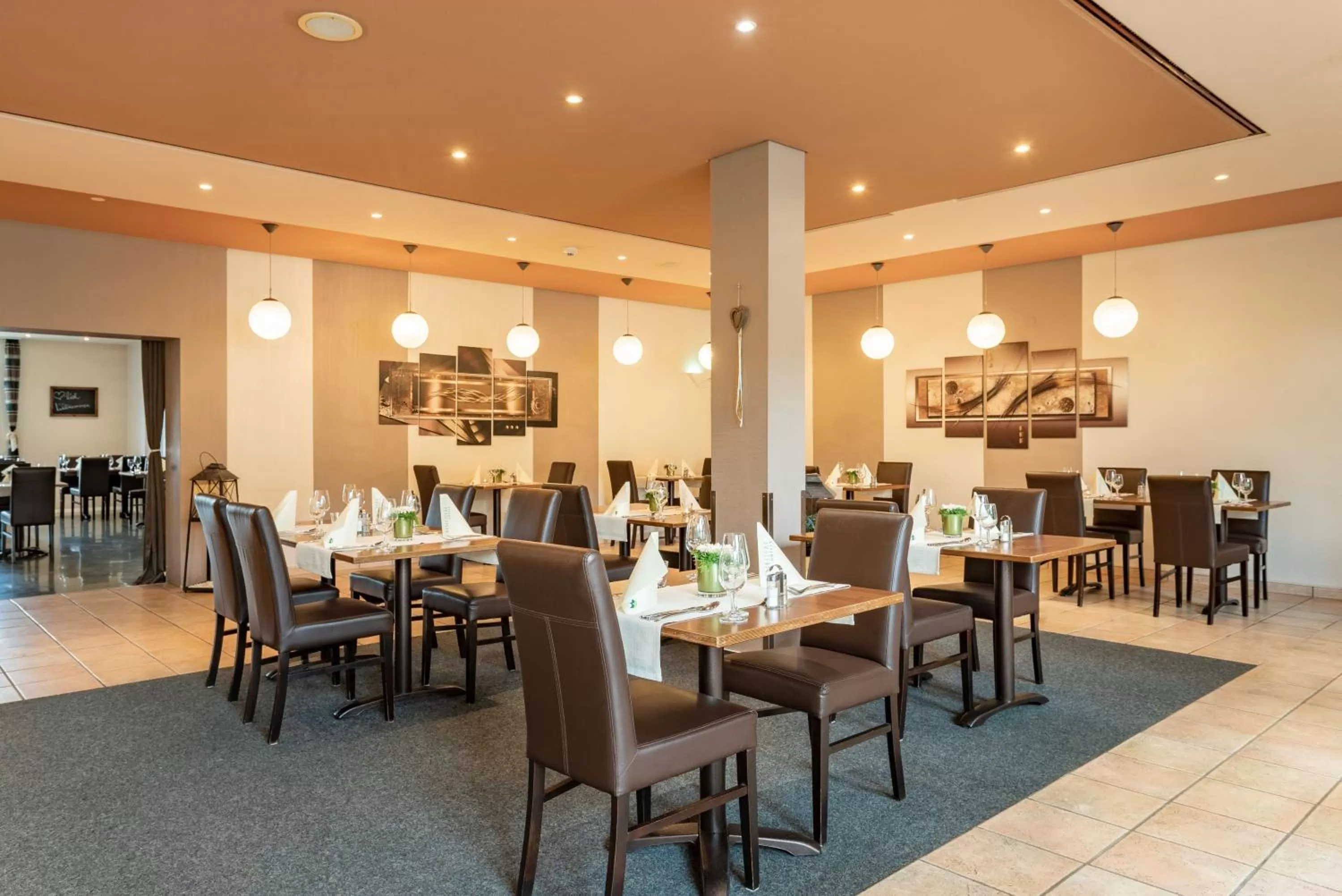 Restaurant/places to eat in Hotel Rhön Residence