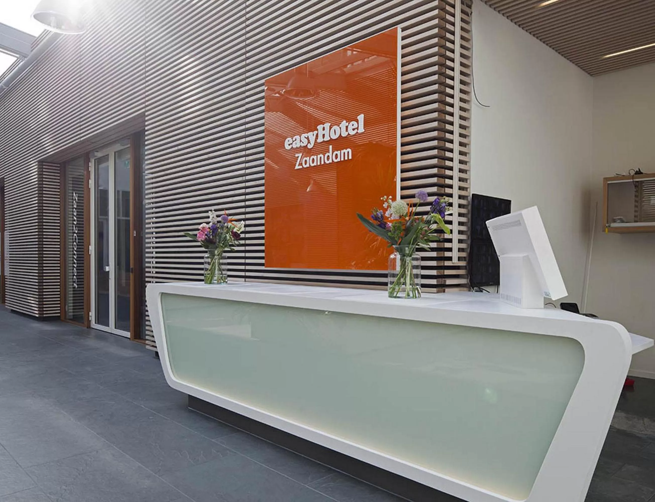 Lobby or reception in easyHotel Amsterdam Zaandam