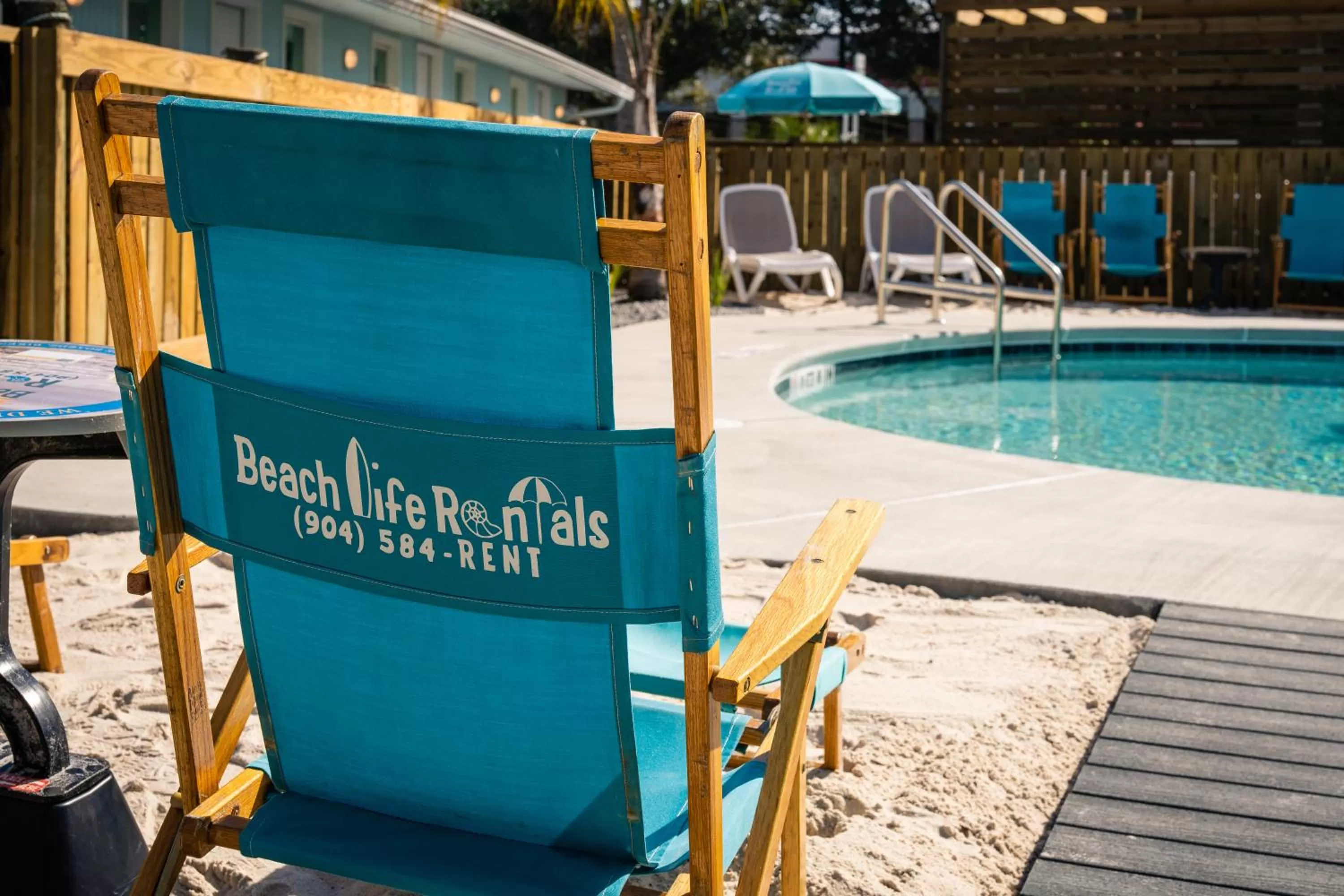 Swimming pool in Salt Air Inn & Suites