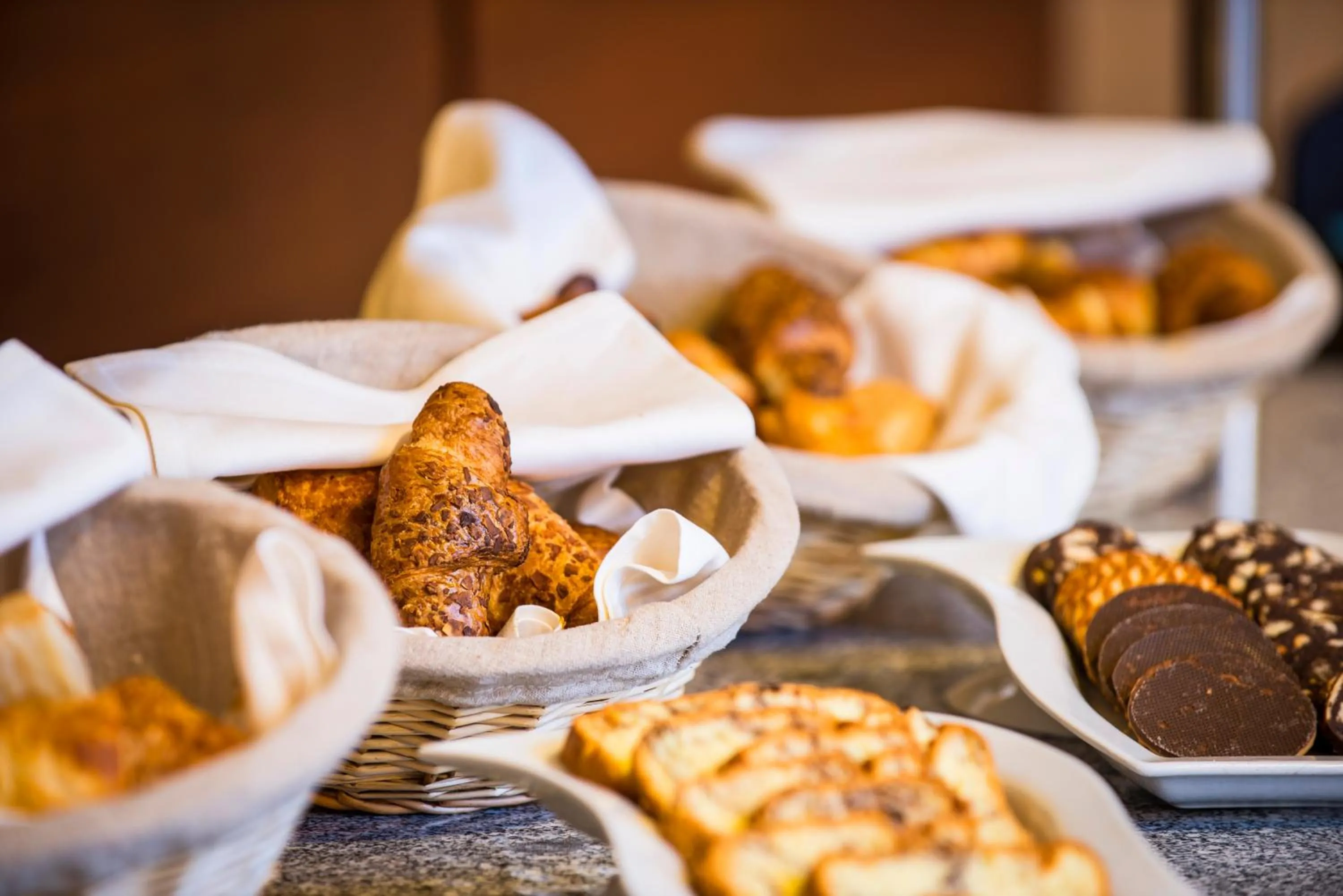 Buffet breakfast in Wyndham Cluj