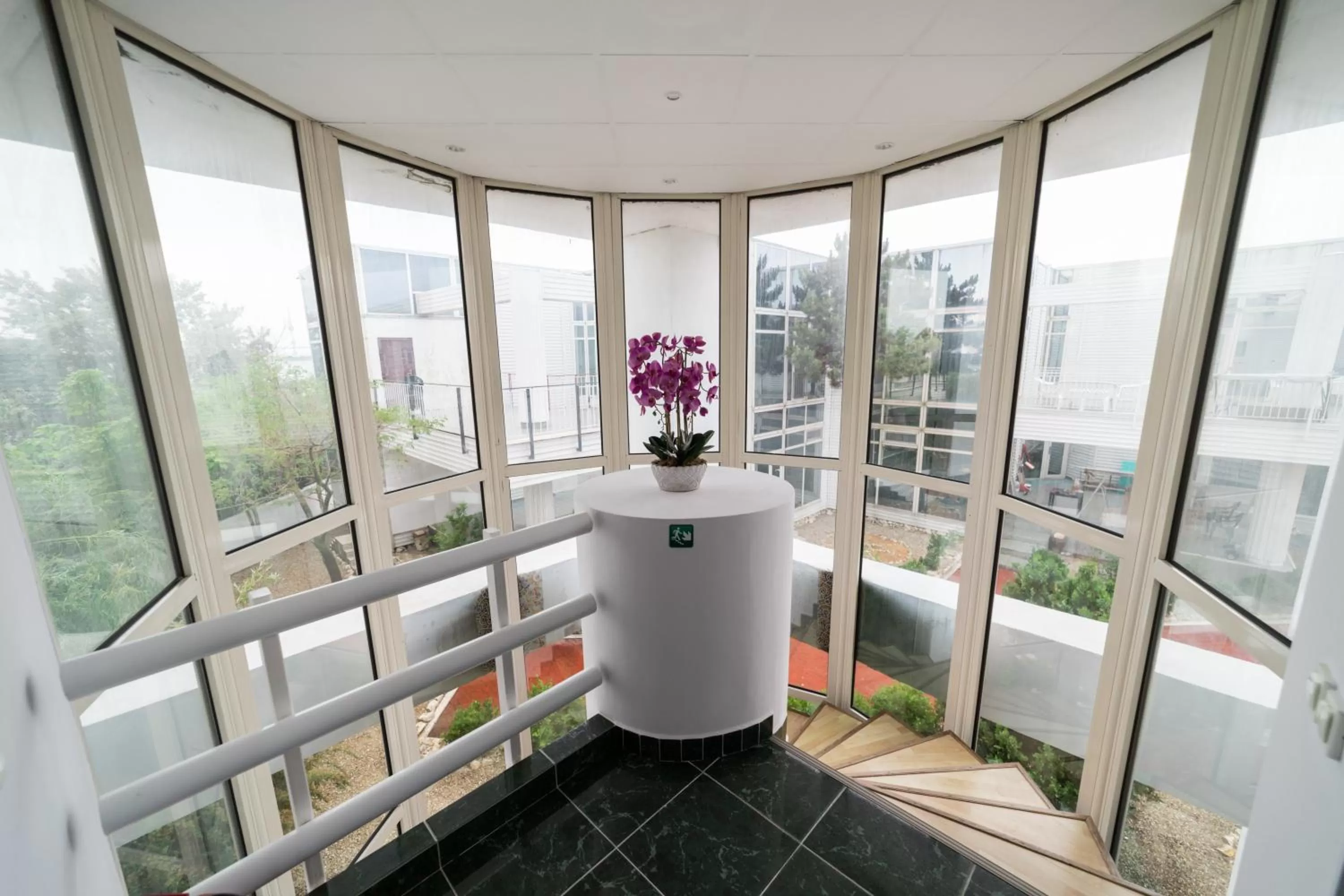 Pool view, Dining Area in Avenue Palm Eforie - Avenue Hotels
