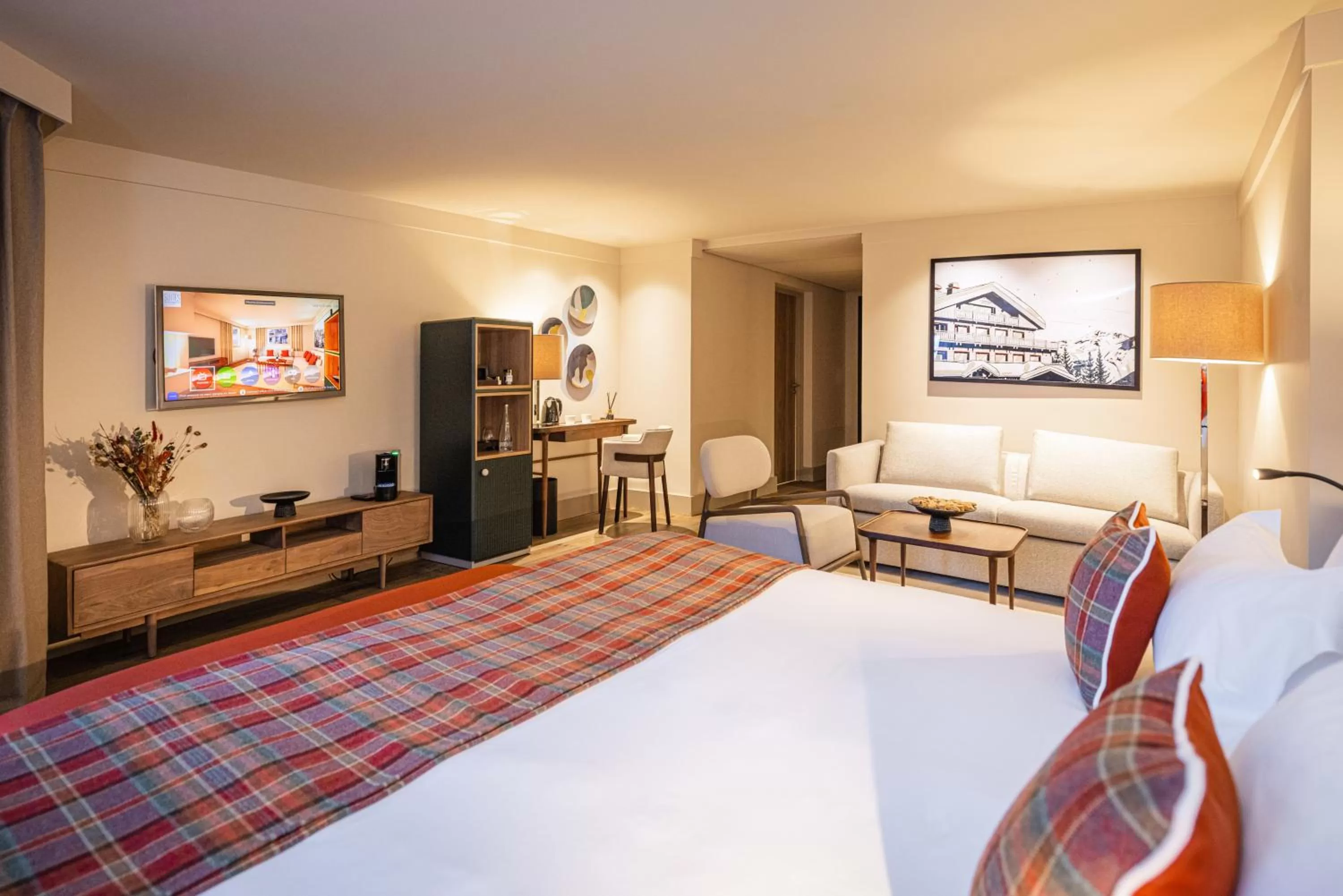 Bedroom, Bed in Les Suites de la Potinière