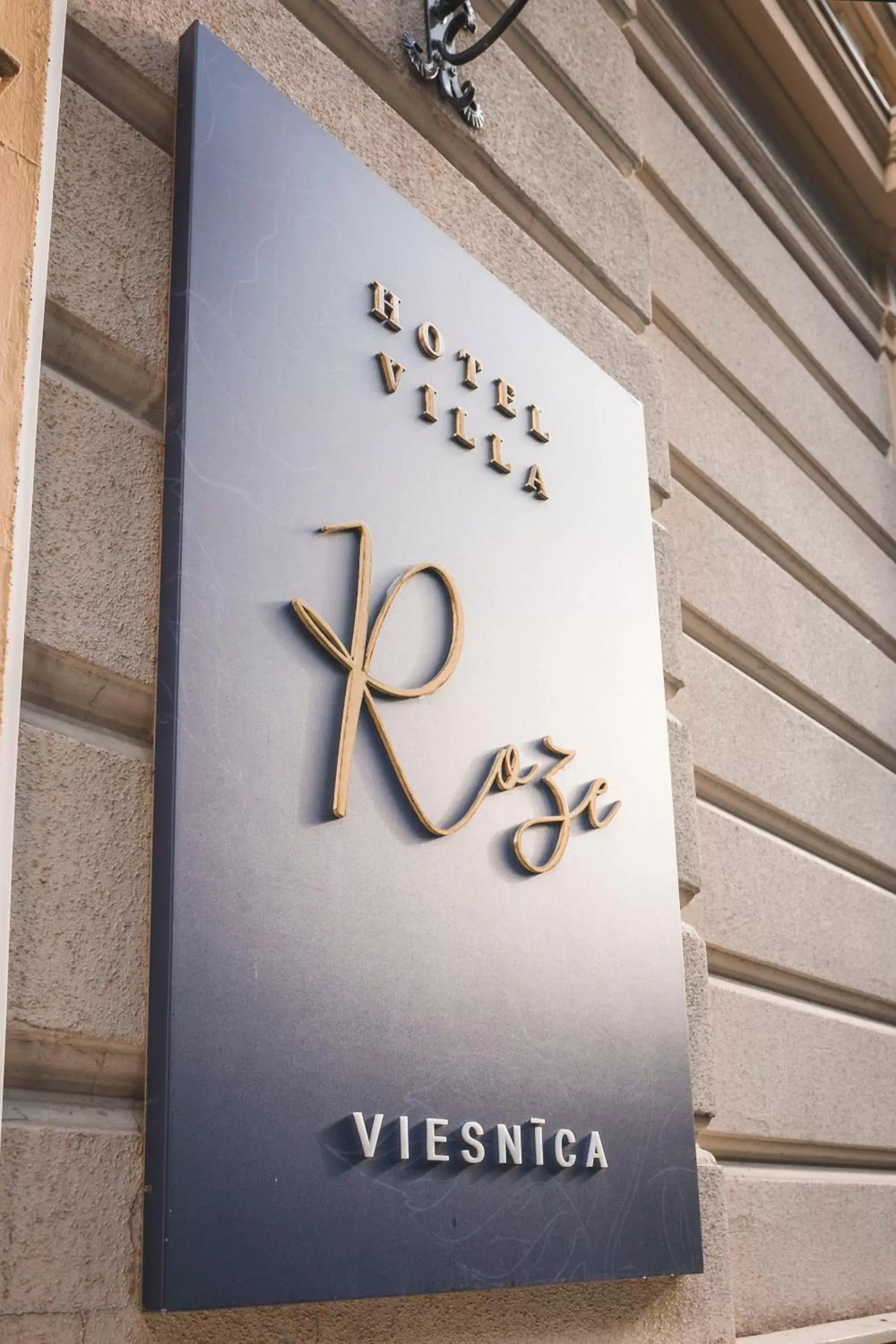 Double Room in Roze Villa Double Room in Roze Villa