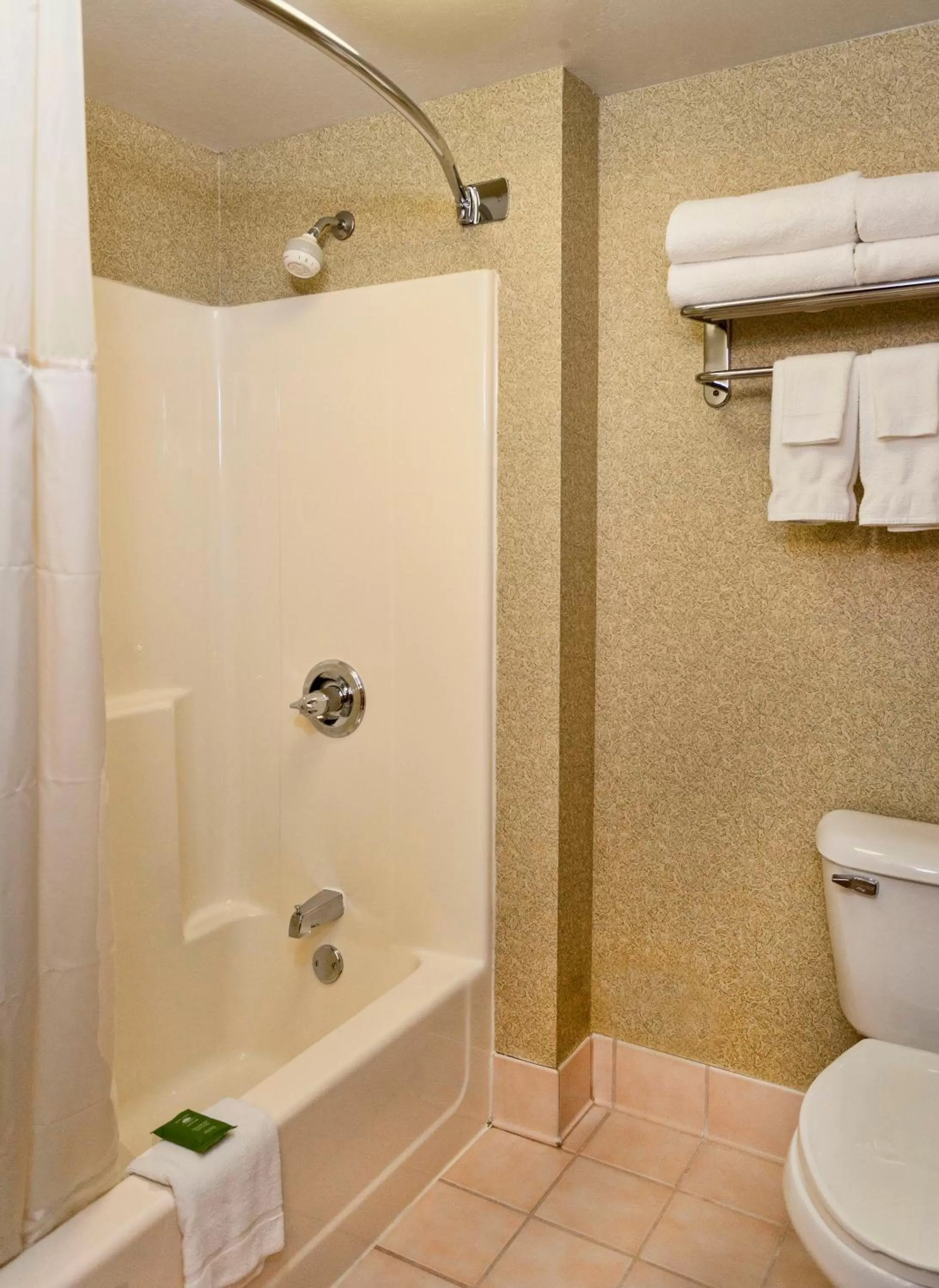 Bathroom in The Inn on Lake Superior