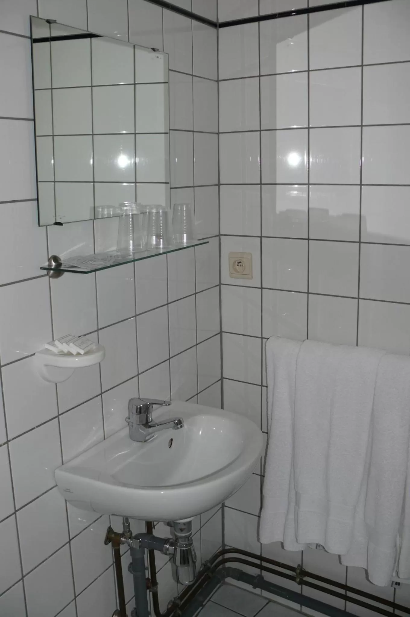 Bathroom in Hôtel Les Acteurs