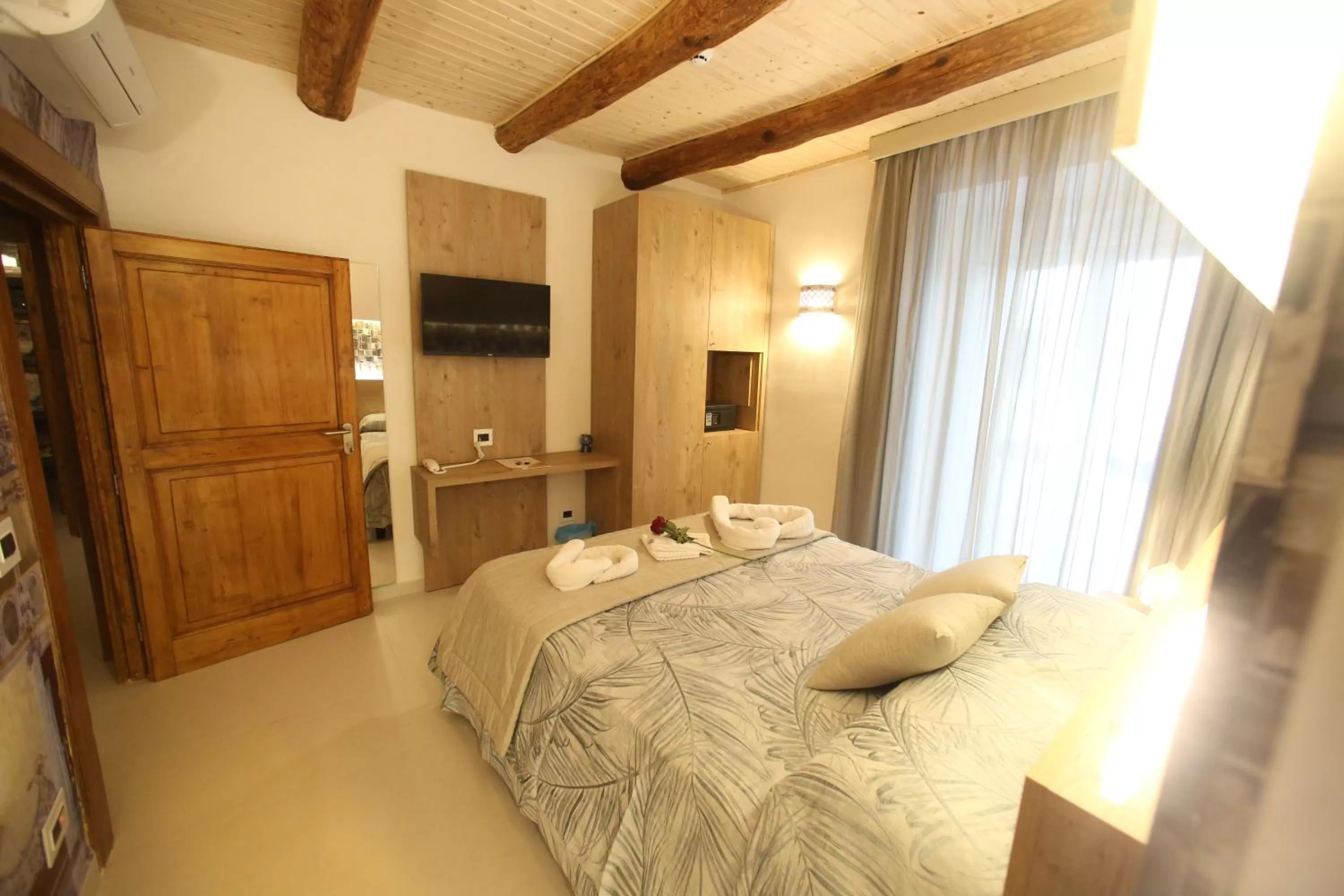 TV and multimedia, Bed in Relais Piazza Del Plebiscito B&B
