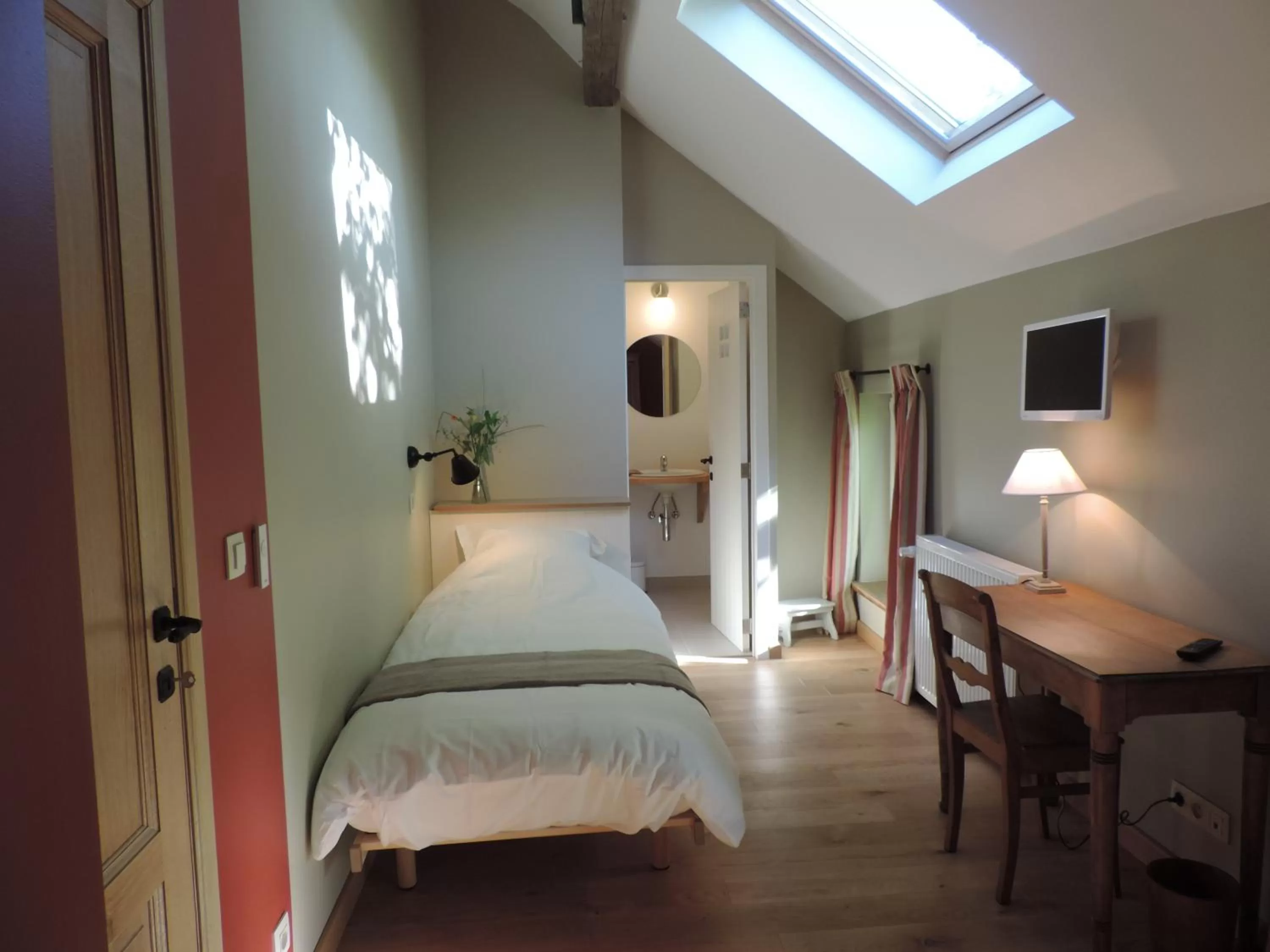 Bedroom, Bed in B&B Le Valangré