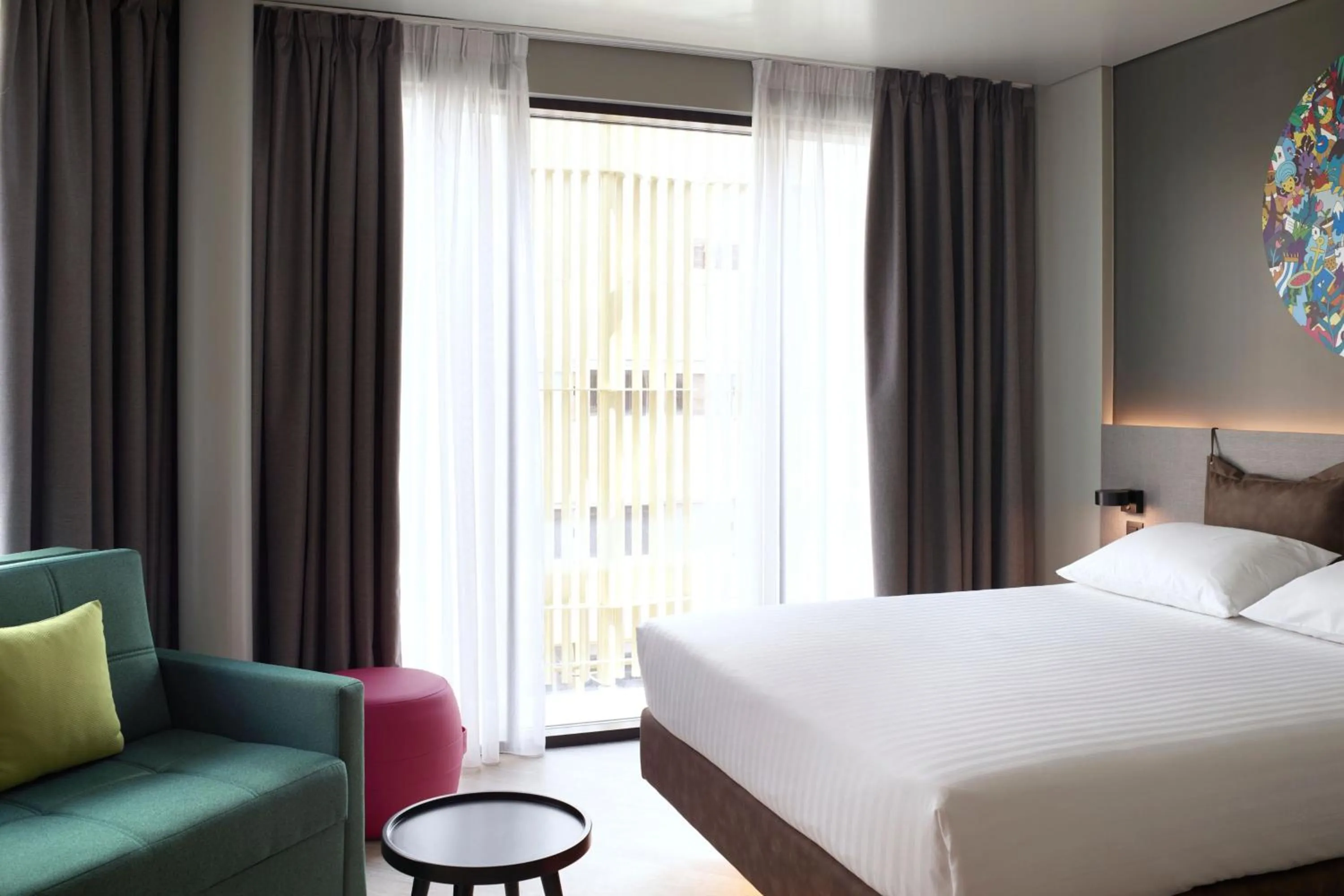 Photo of the whole room, Bed in Moxy Athens City