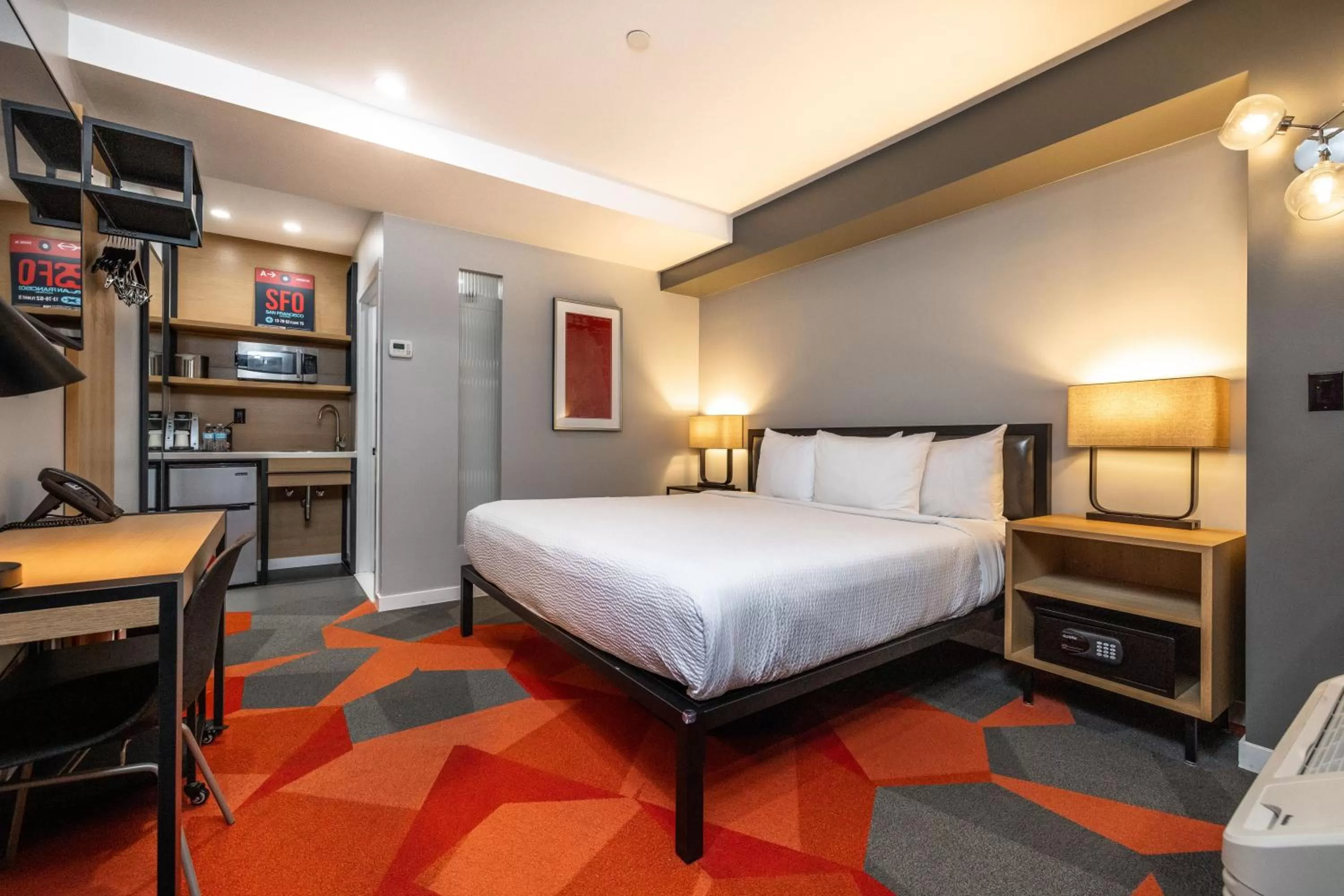 Guests, Bed in Infinity Hotel San Francisco, Tapestry Collection by Hilton