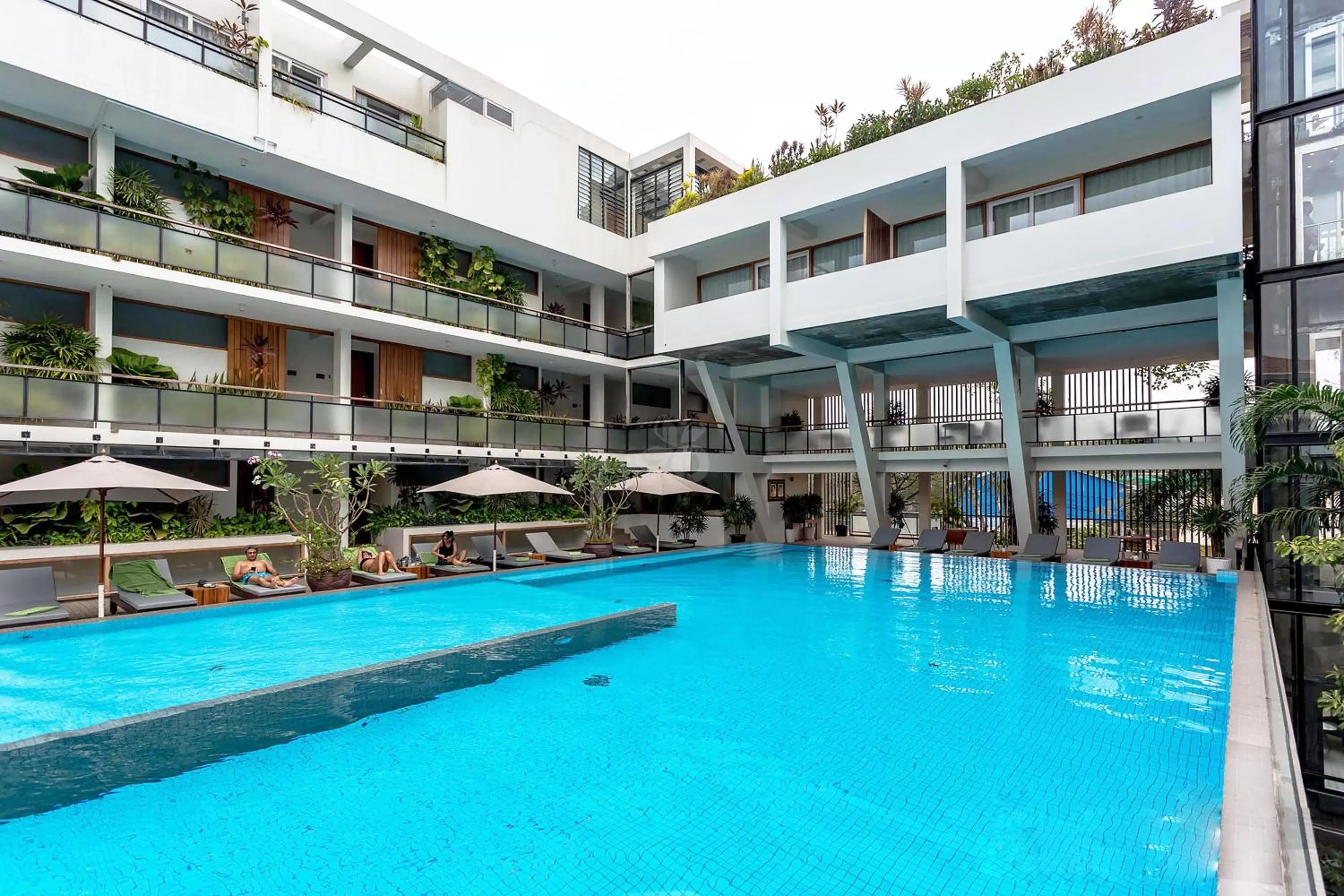 Swimming pool in Somadevi Residence