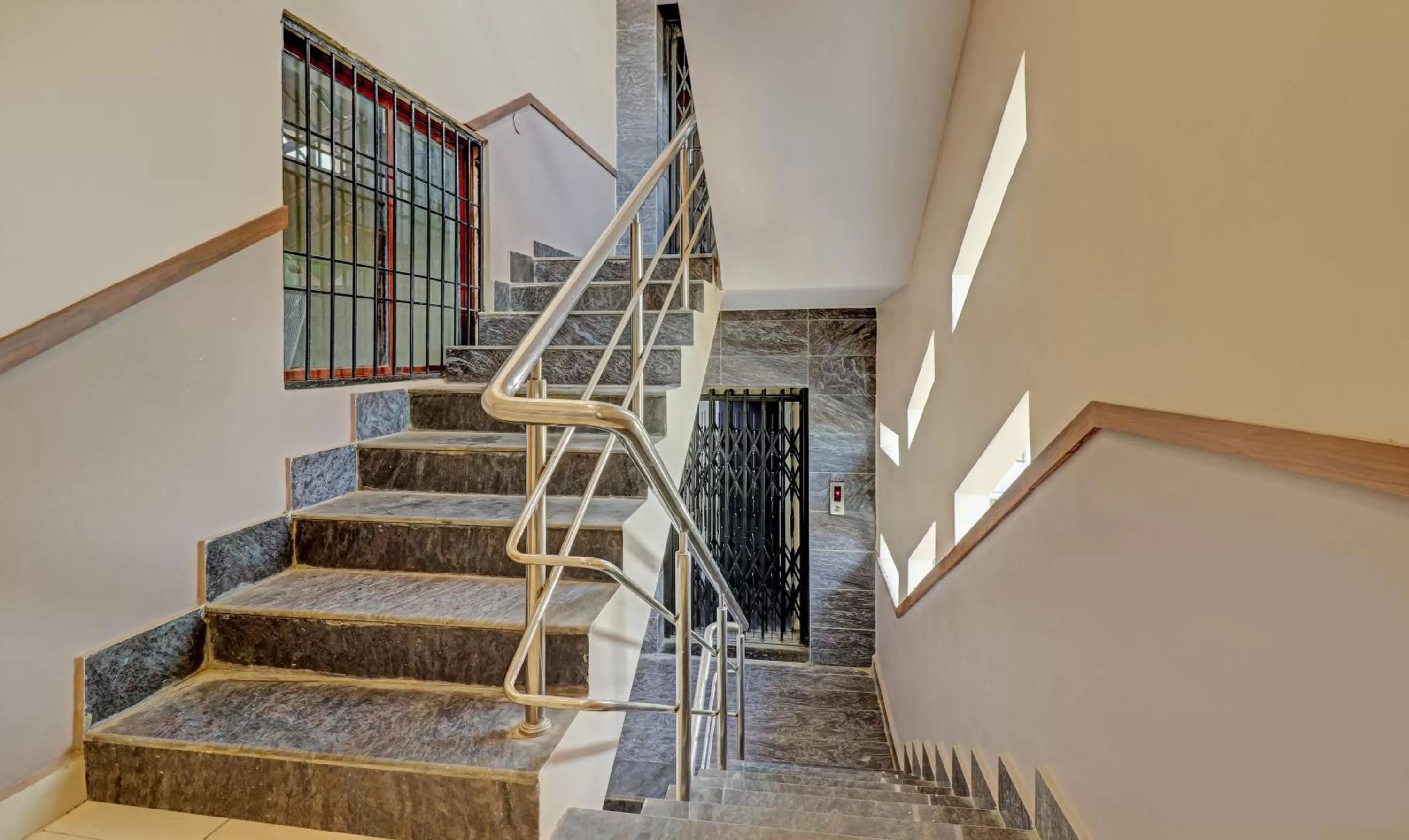 Lobby or reception in Treebo Rainbow Grand