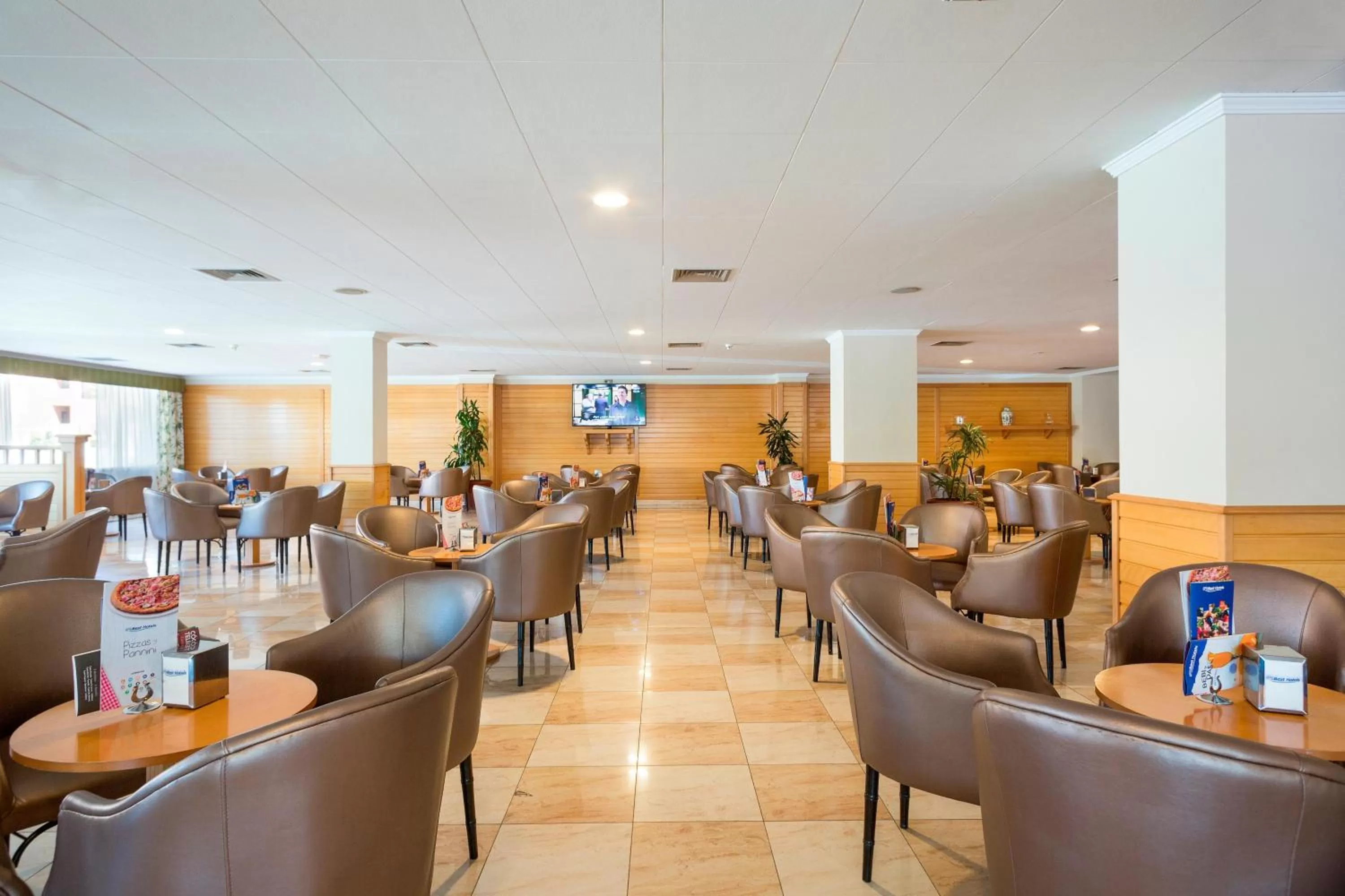 Lounge or bar in Hotel Best Roquetas