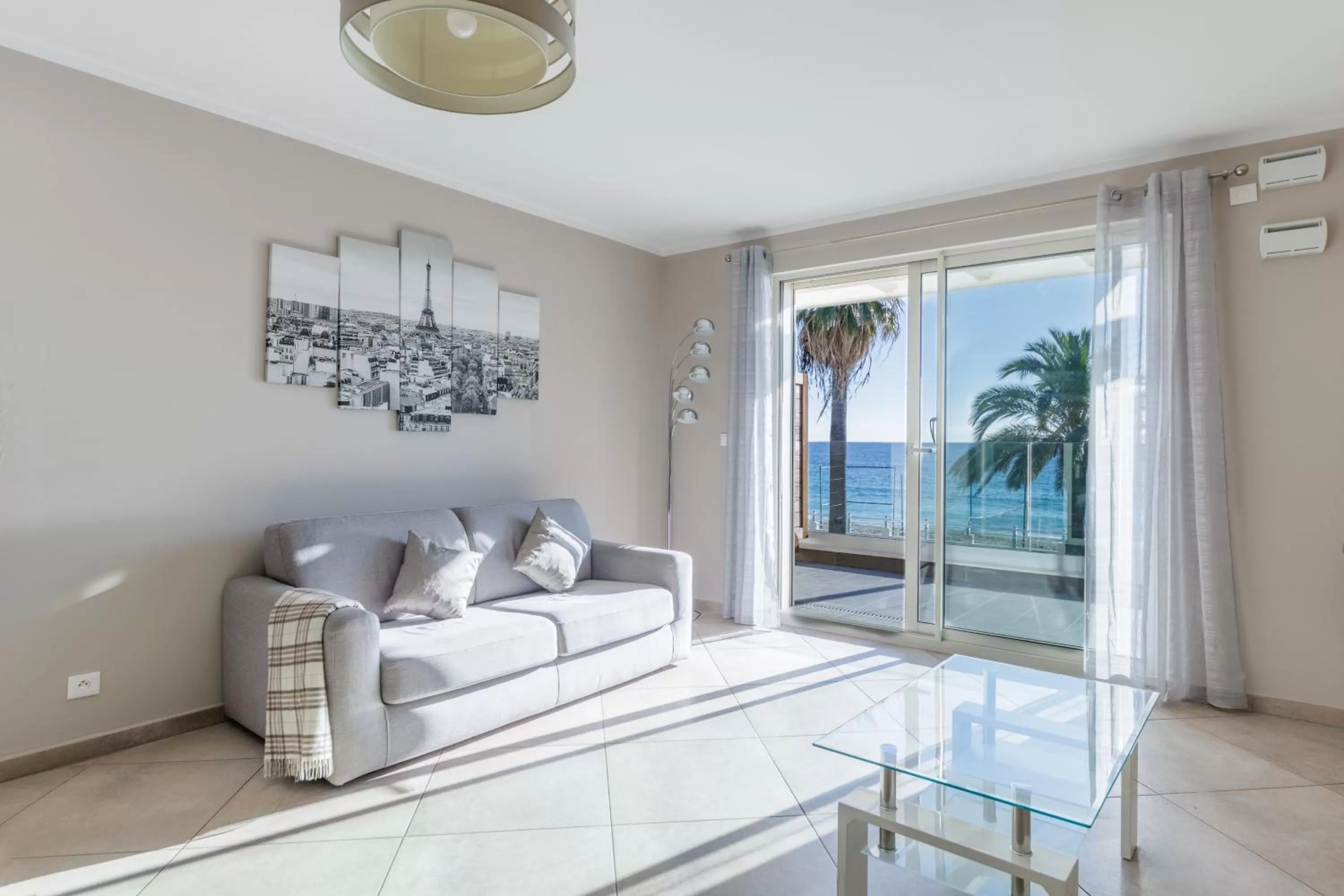 Photo of the whole room, Seating Area in LE MIDI 8 by ESTATES CANNES