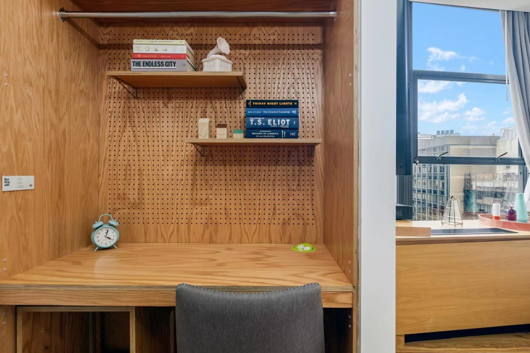 Bedroom in Placemakr Wall Street