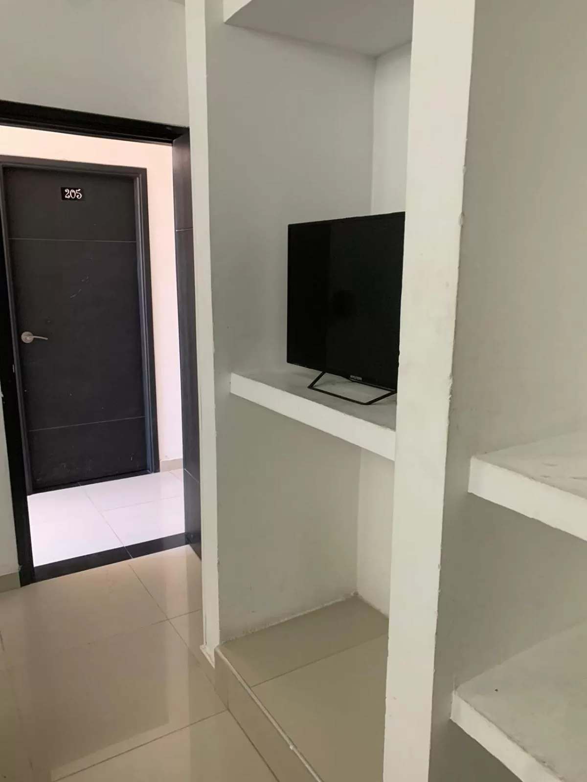 Bedroom, TV/Entertainment Center in Hotel Cangrejalito