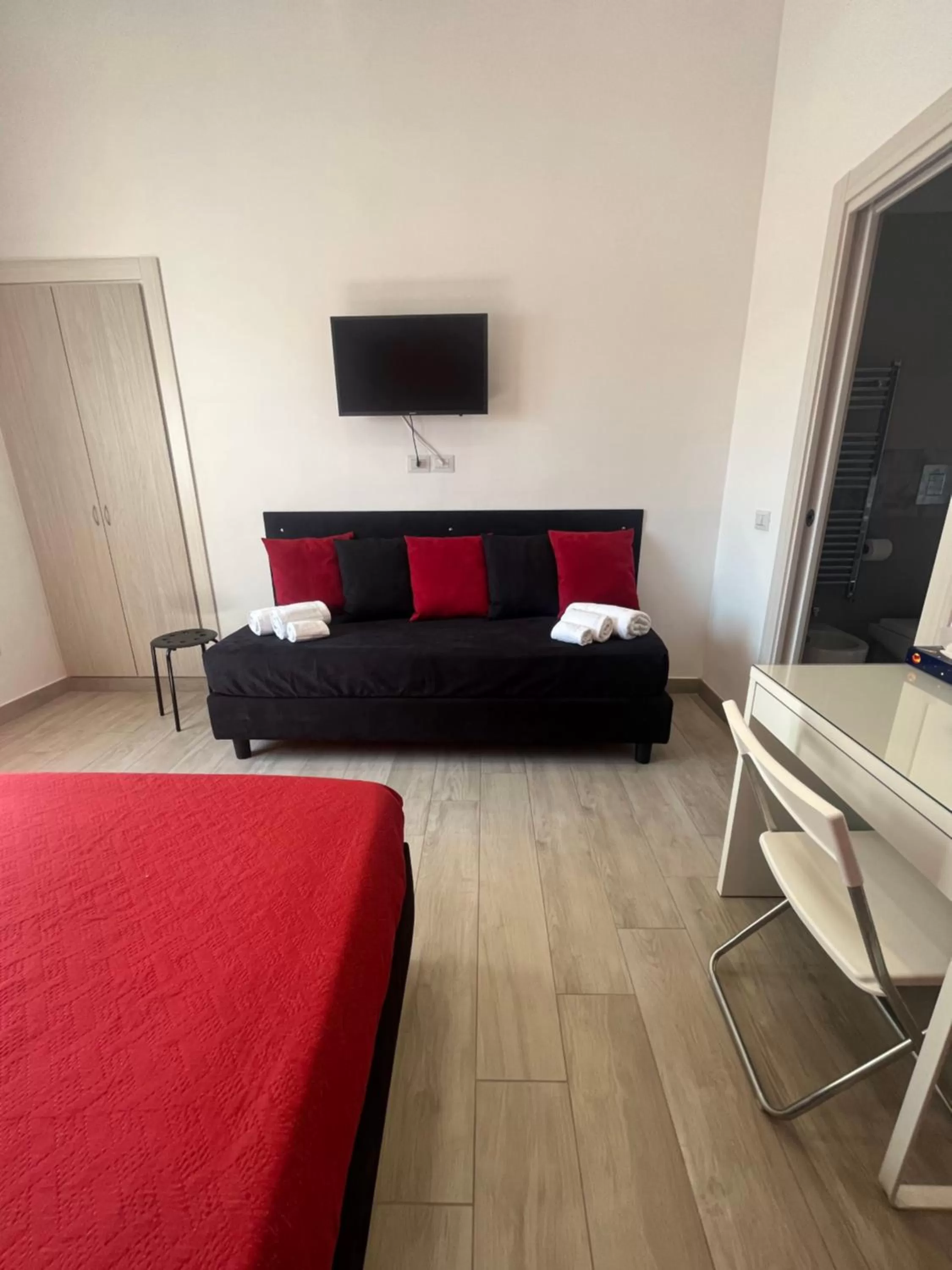 TV/Entertainment Center in Quelli del vesuvio