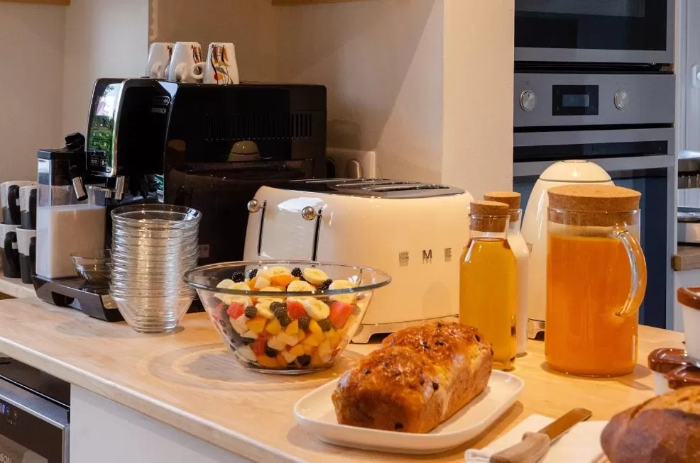 Breakfast in Amodo Lodge - Maison d'hôtes