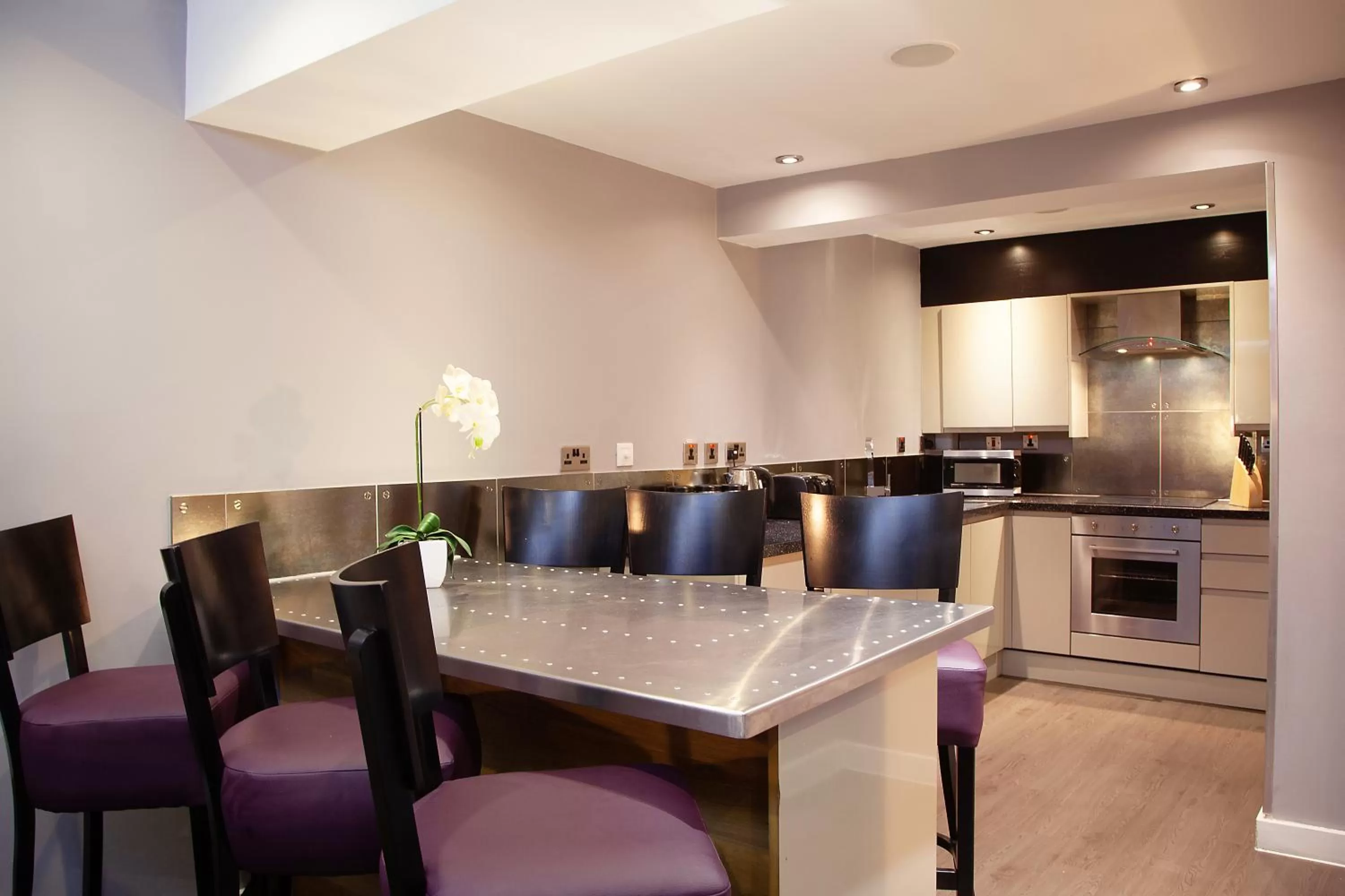 Kitchen or kitchenette, Kitchen/Kitchenette in EPIC Apart Hotel- Campbell Street