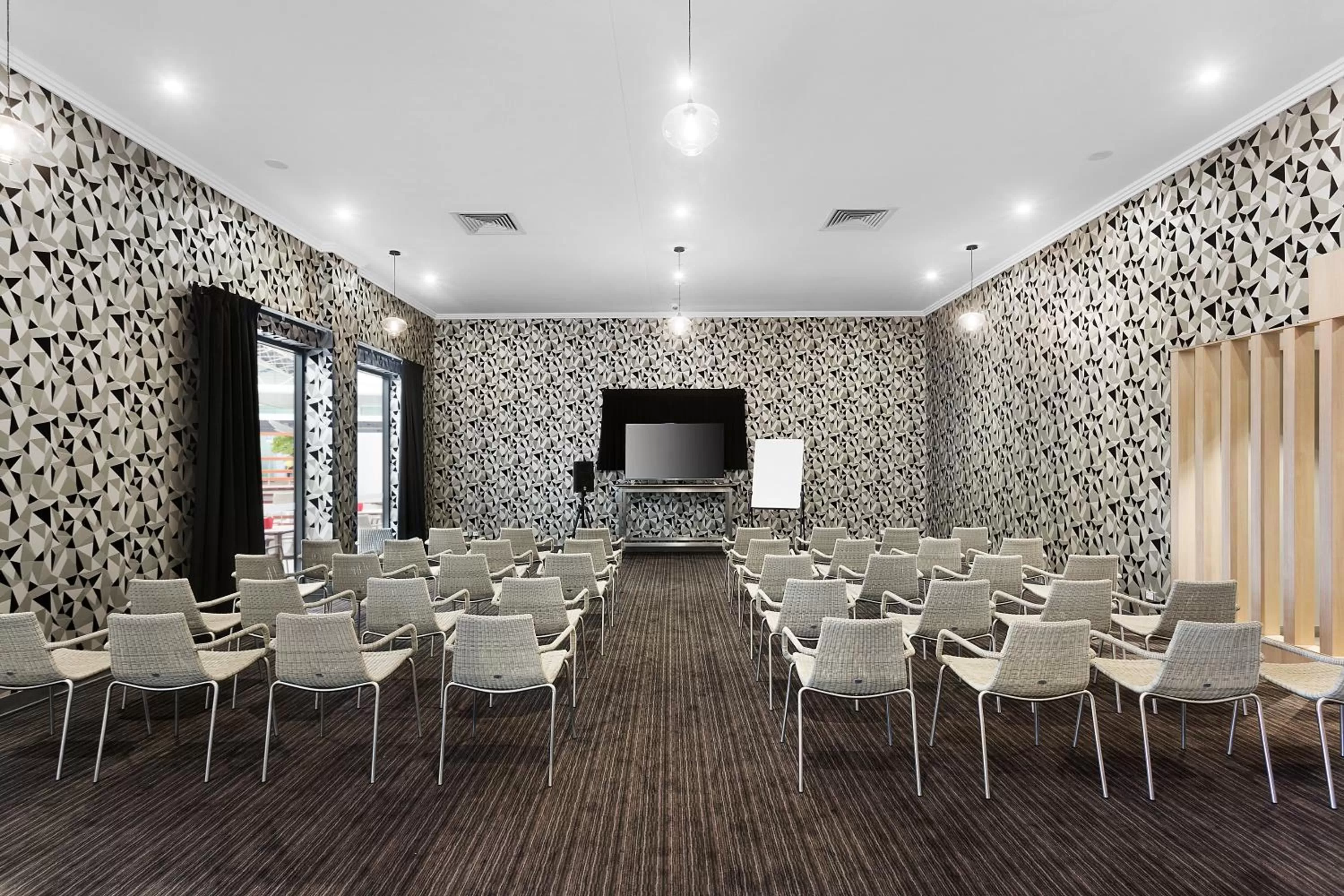 Banquet/Function facilities in Ibis Mackay